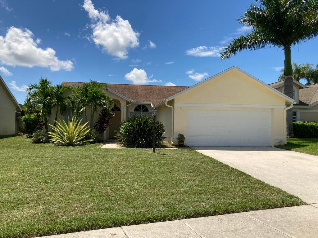 13016 Meadowbreeze Drive