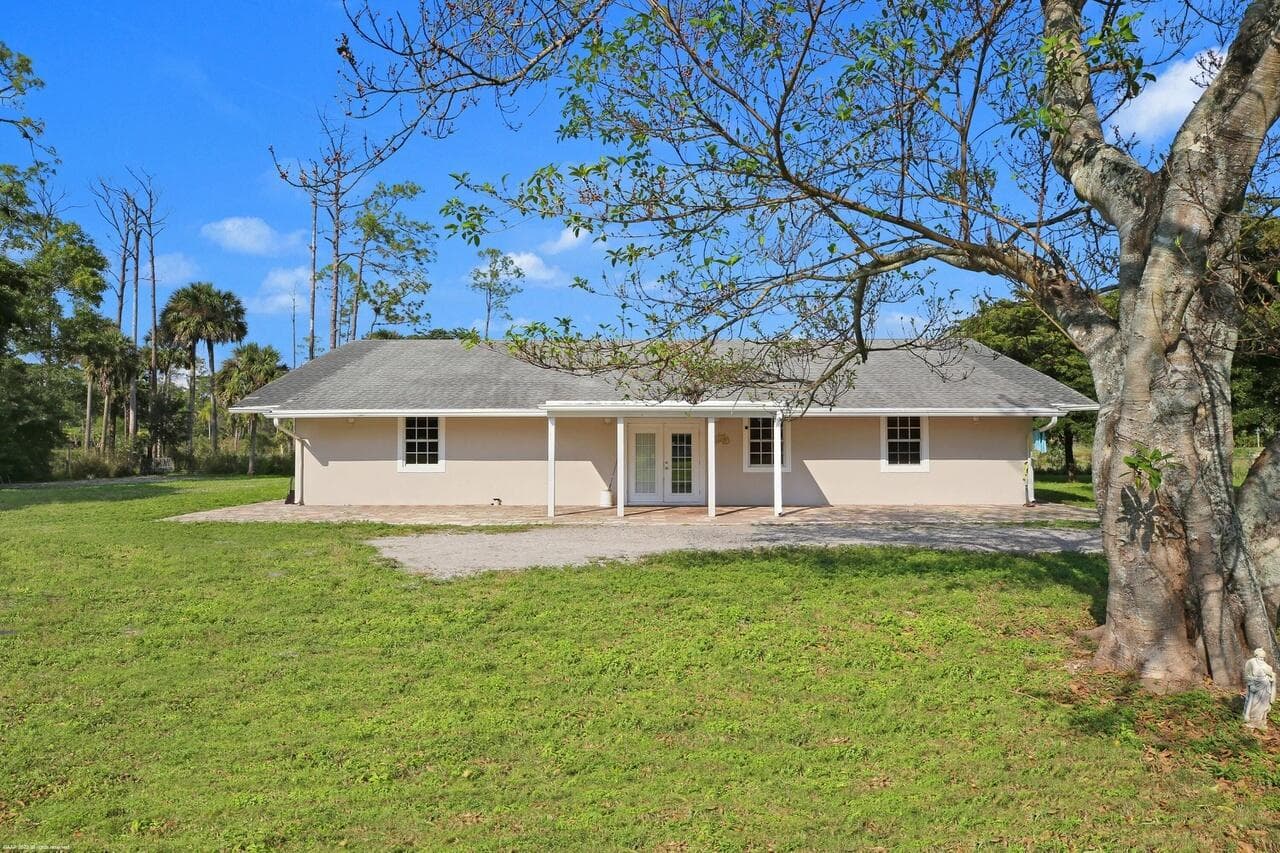 2221 F Road