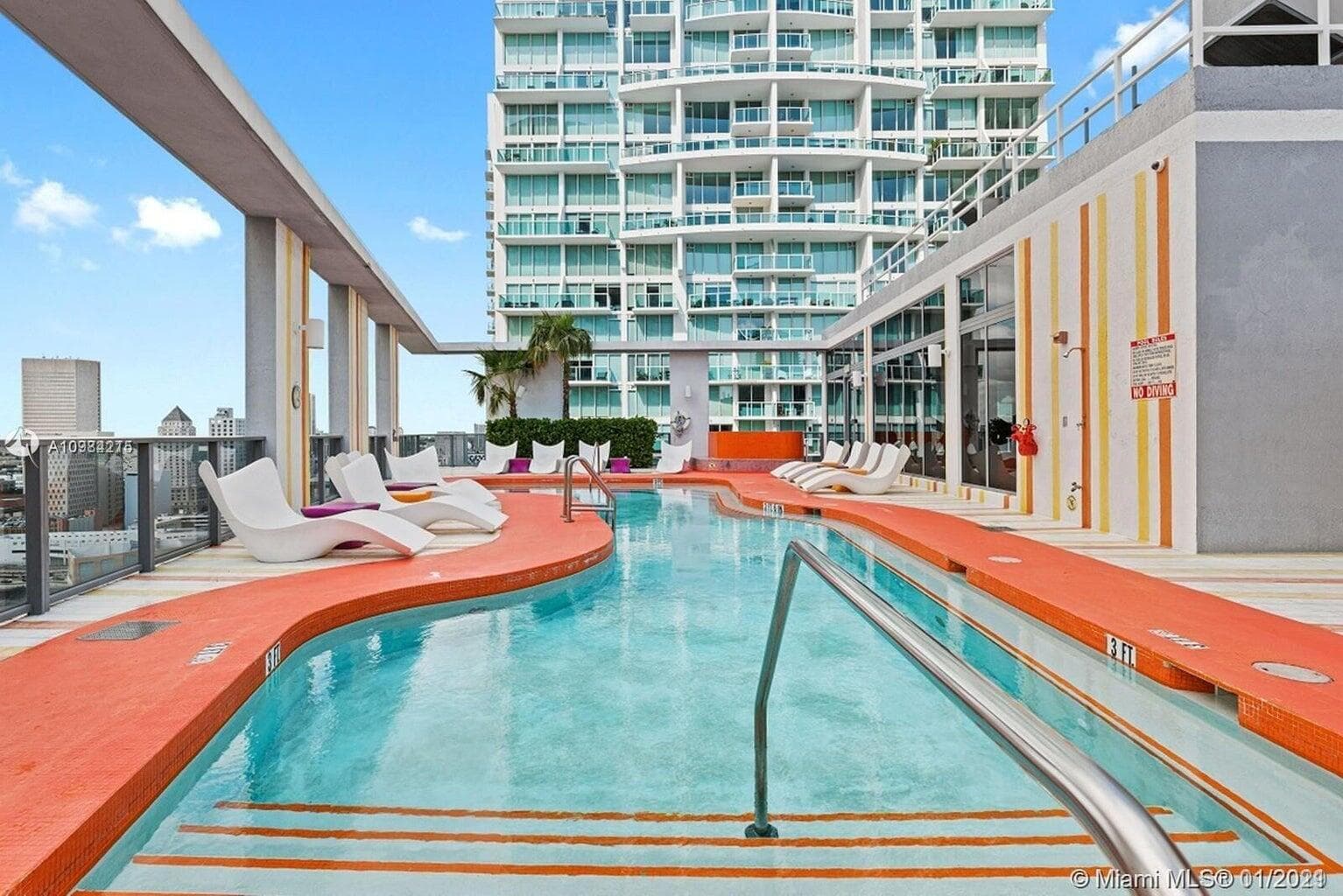 31 SE 6th Street #602