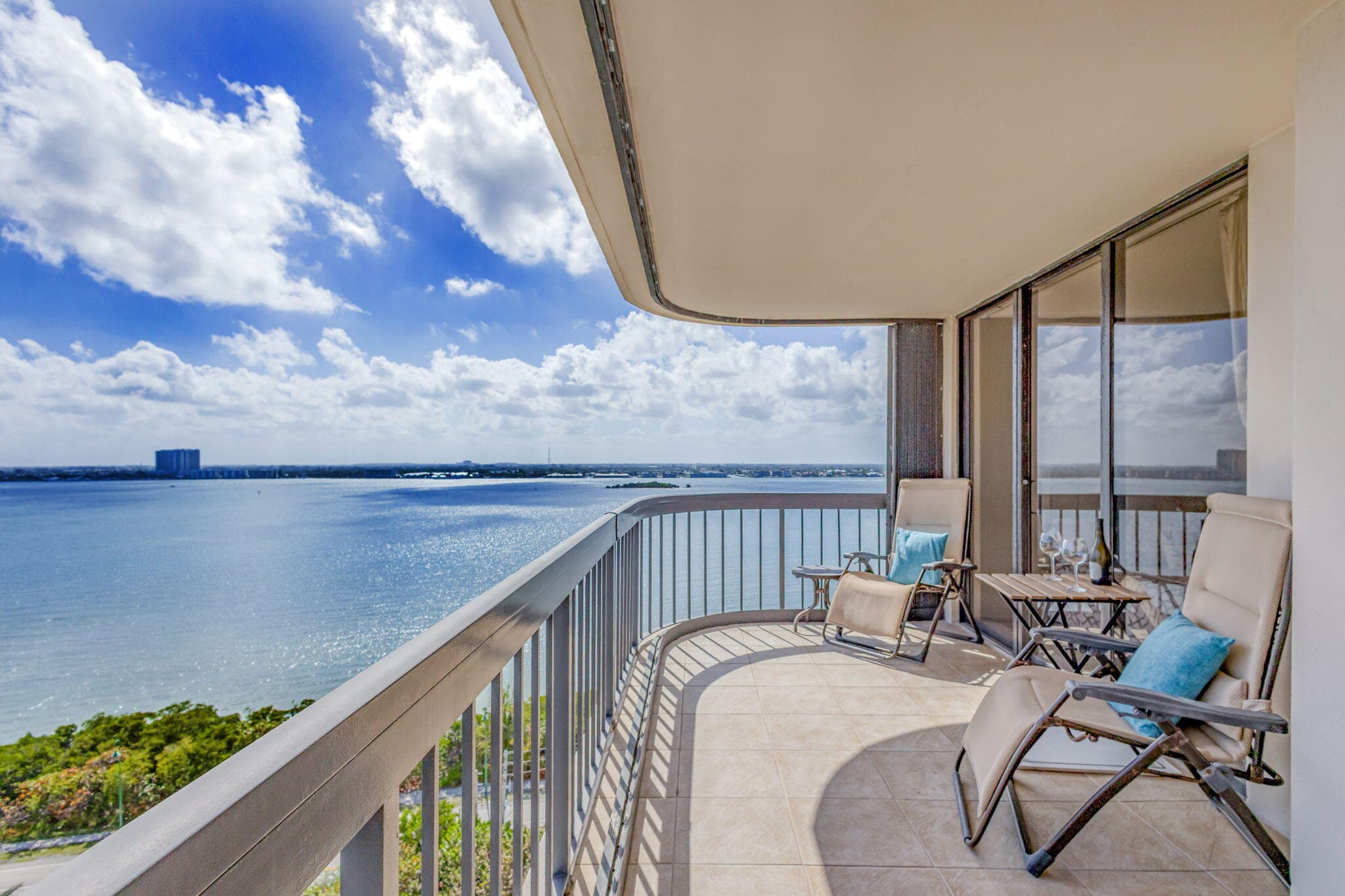 5380 N Ocean Drive #15 A