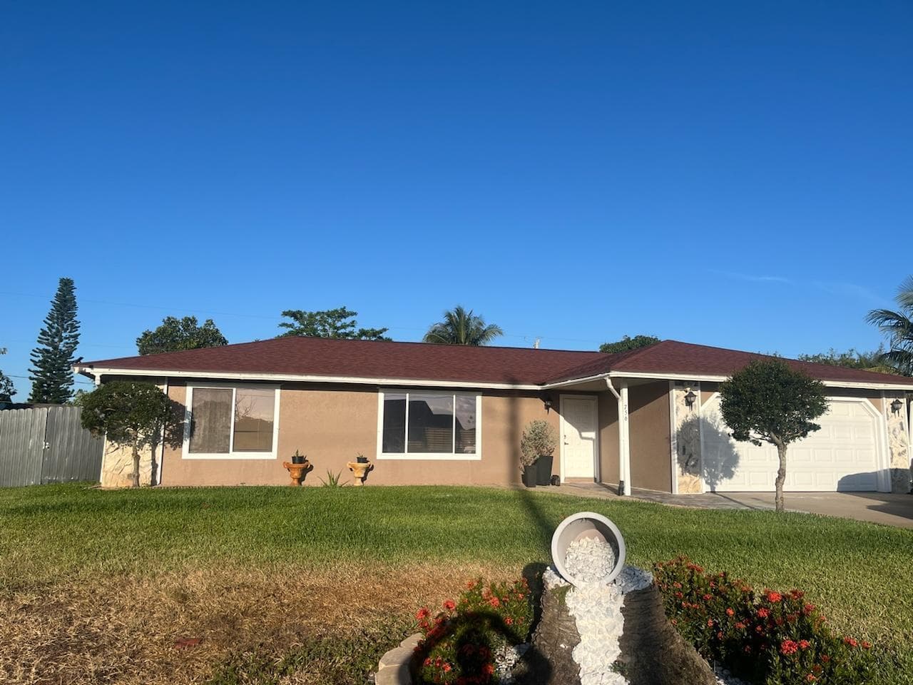 756 SW Del Rio Boulevard