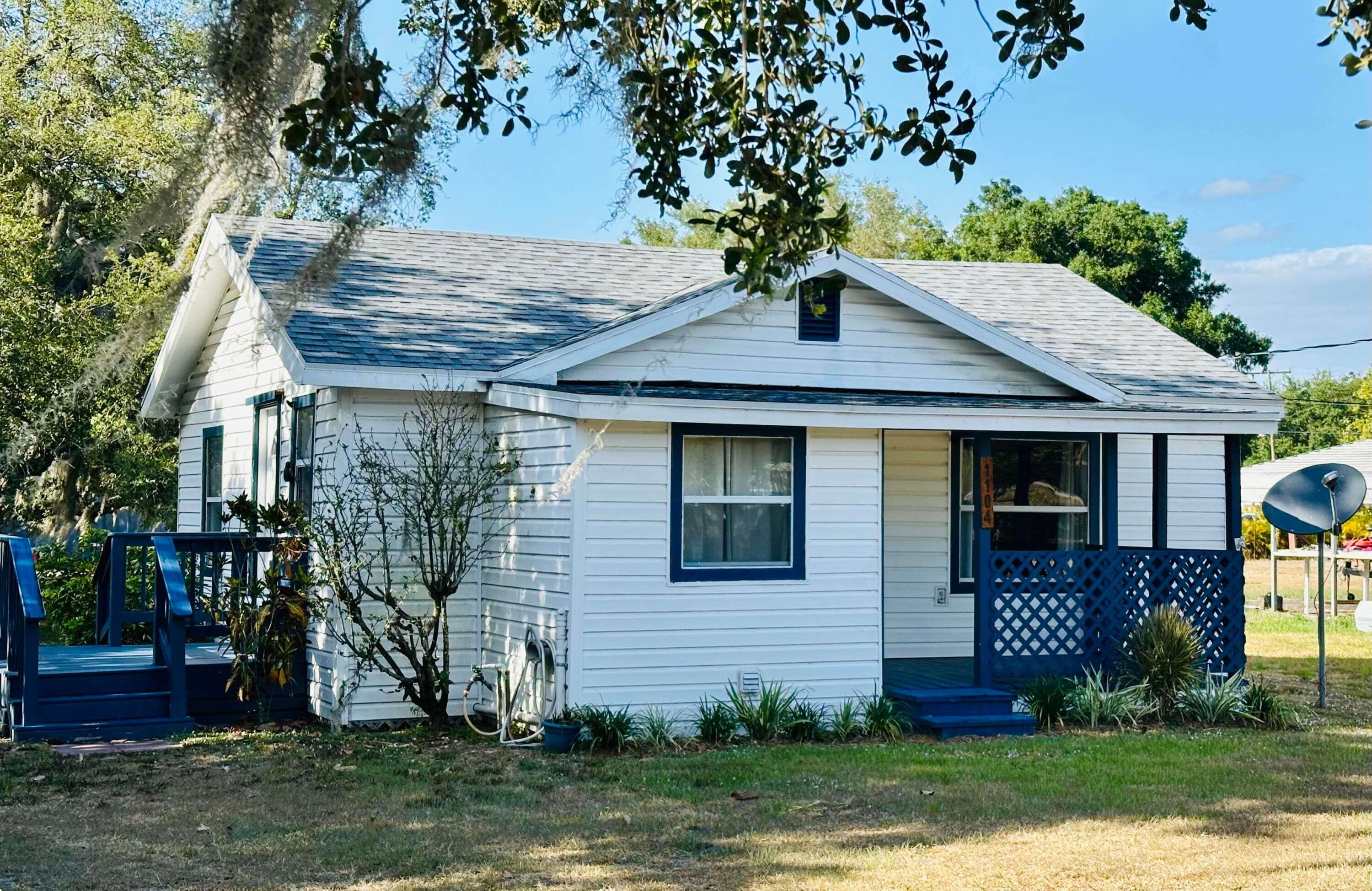 1104 SW 11th Street