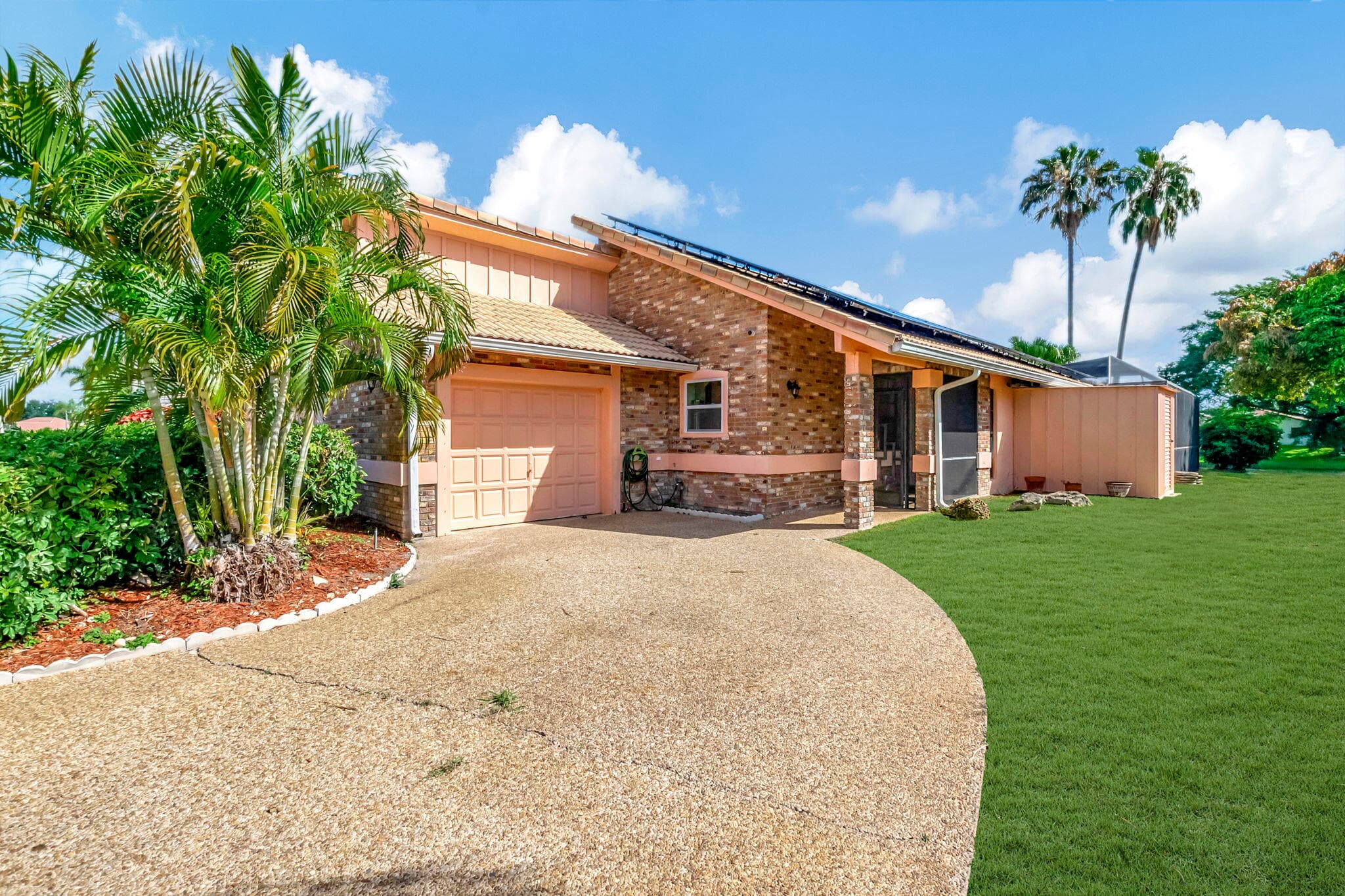 10204 Camelback Lane