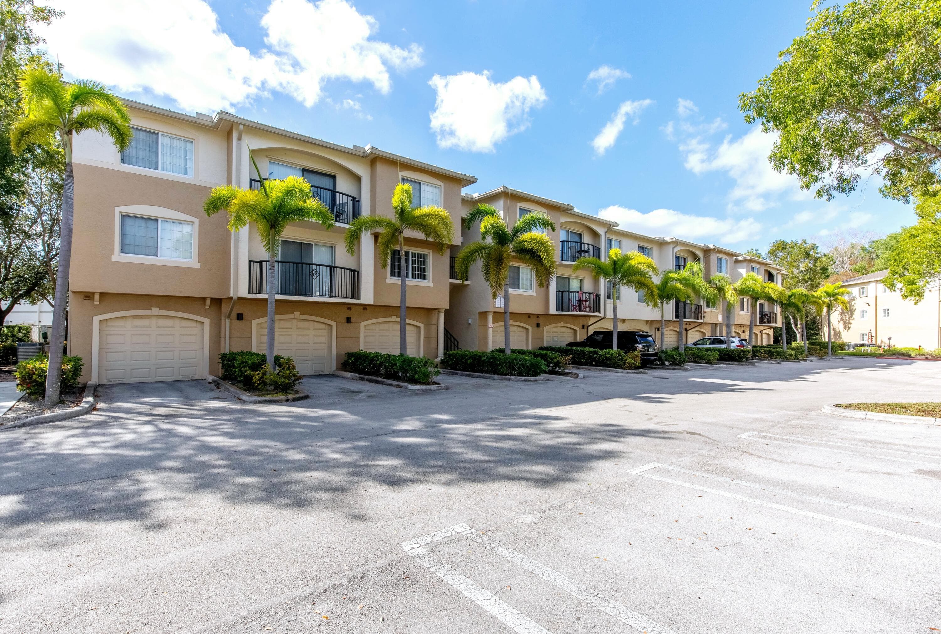 1100 Crestwood Court S #1110