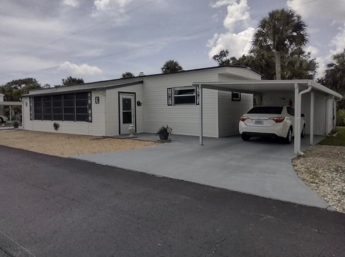 13827 S Indian River Drive #5