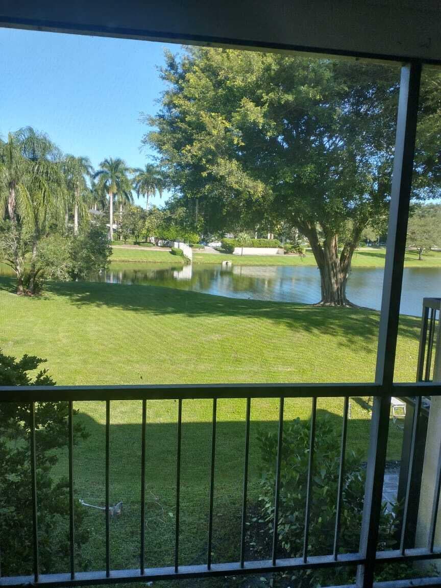 3205 Bridgewood Drive #3205
