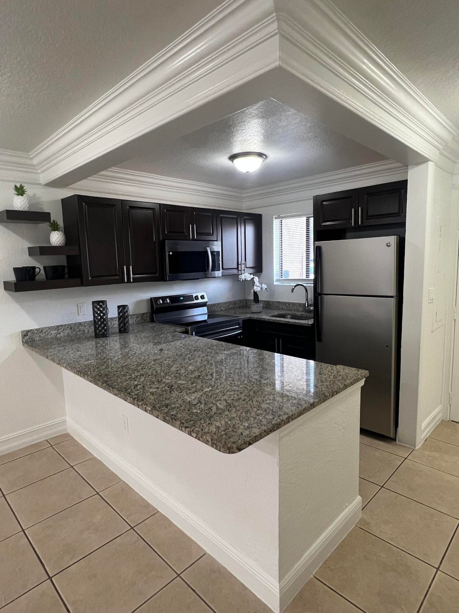 6034 Fores Hill Blvd #101