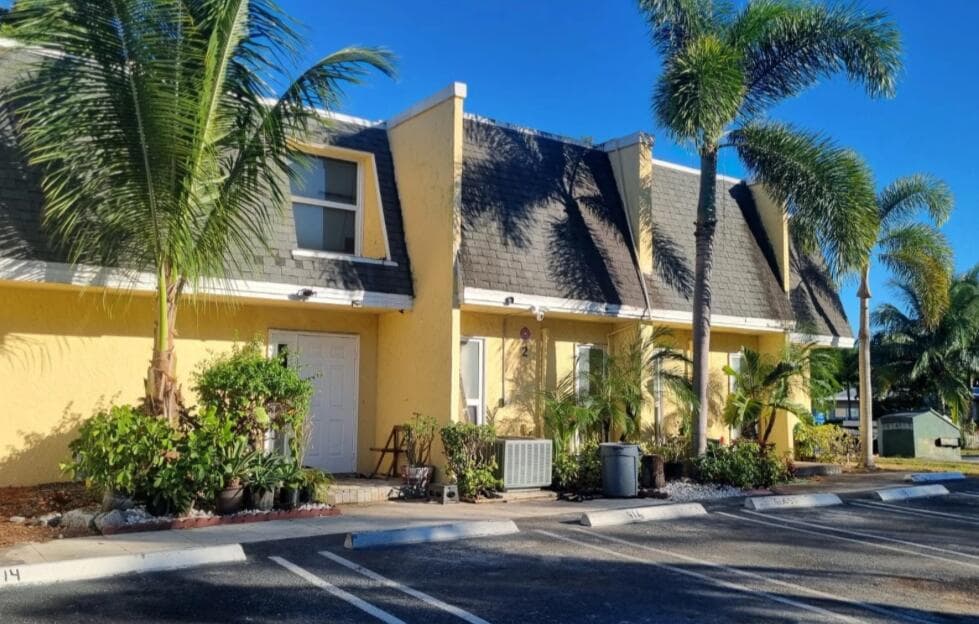 500 SW 1st Street