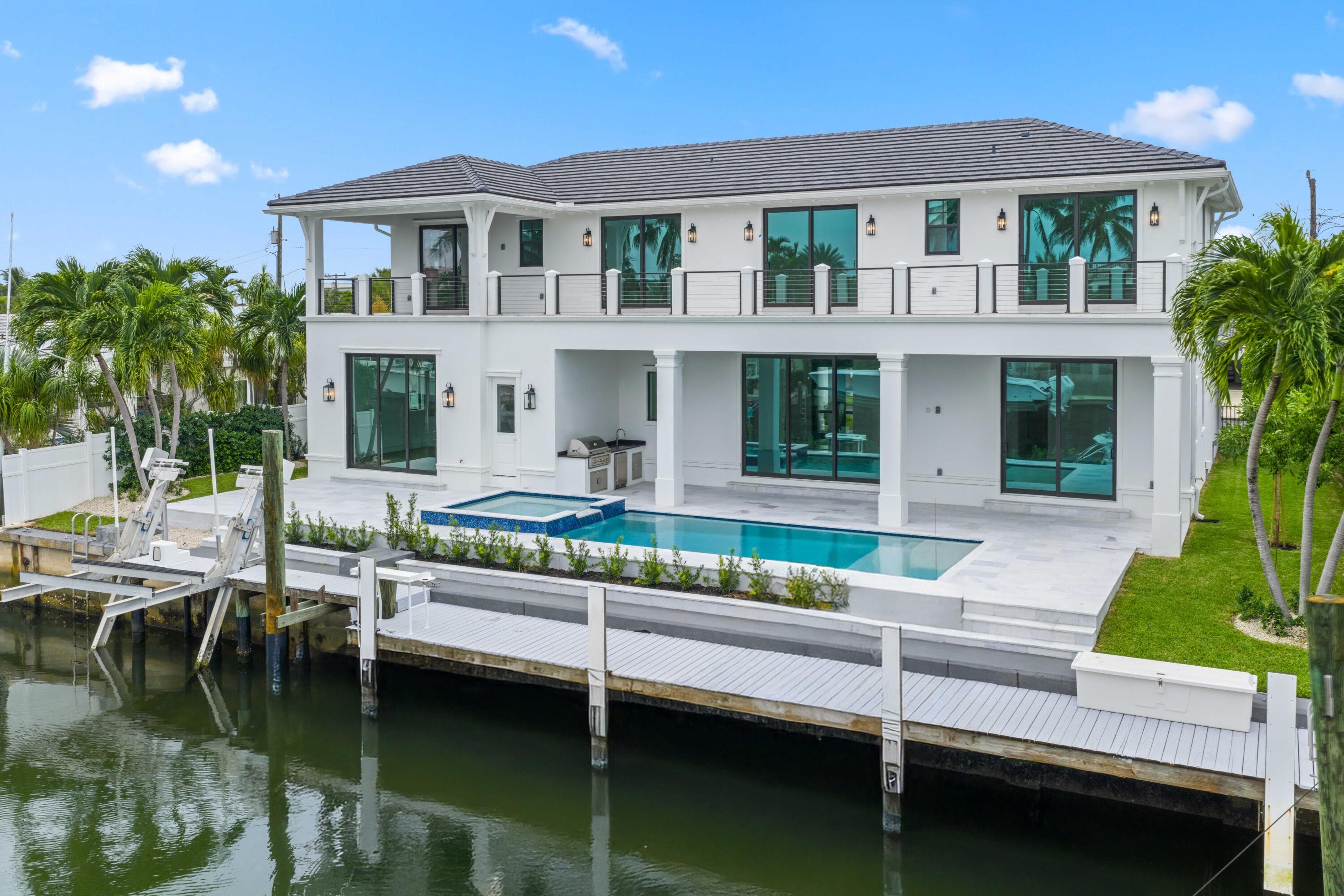 1211 Gulfstream Way