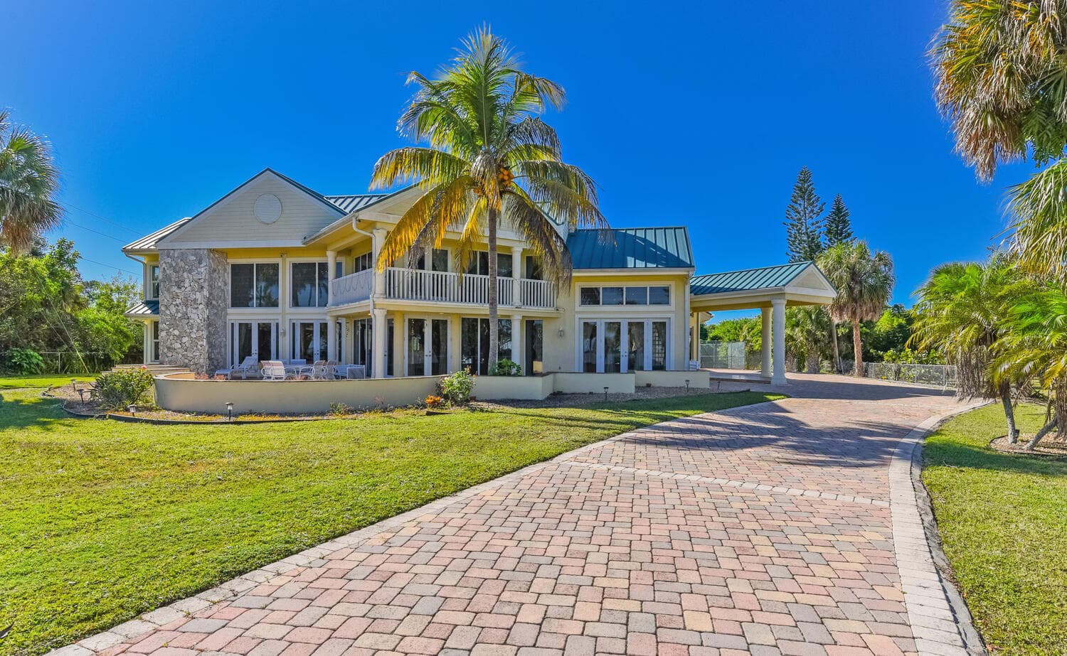 3343 S Indian River Drive