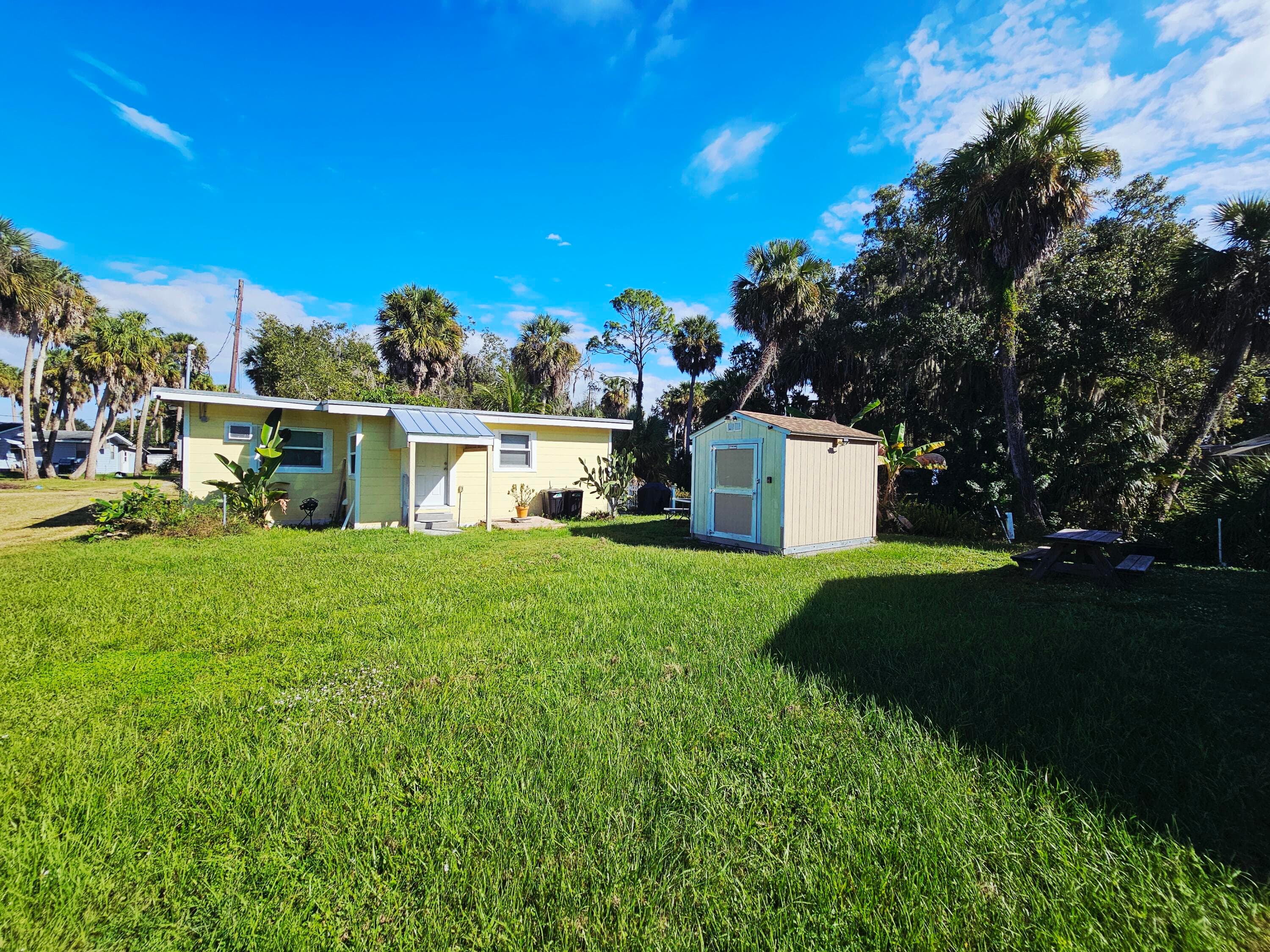 1087 Dusty Lane