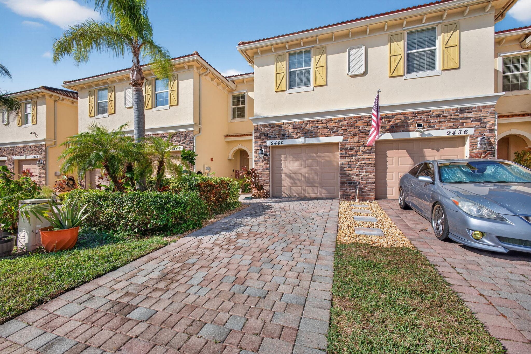 9440 SW Merlin Court