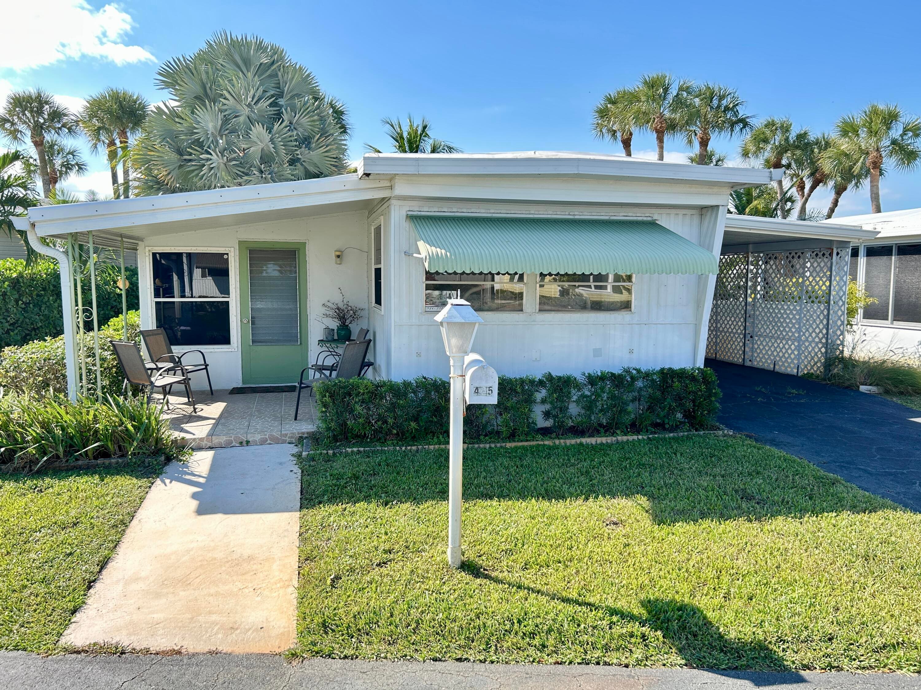 425 E Bougainvillea Drive
