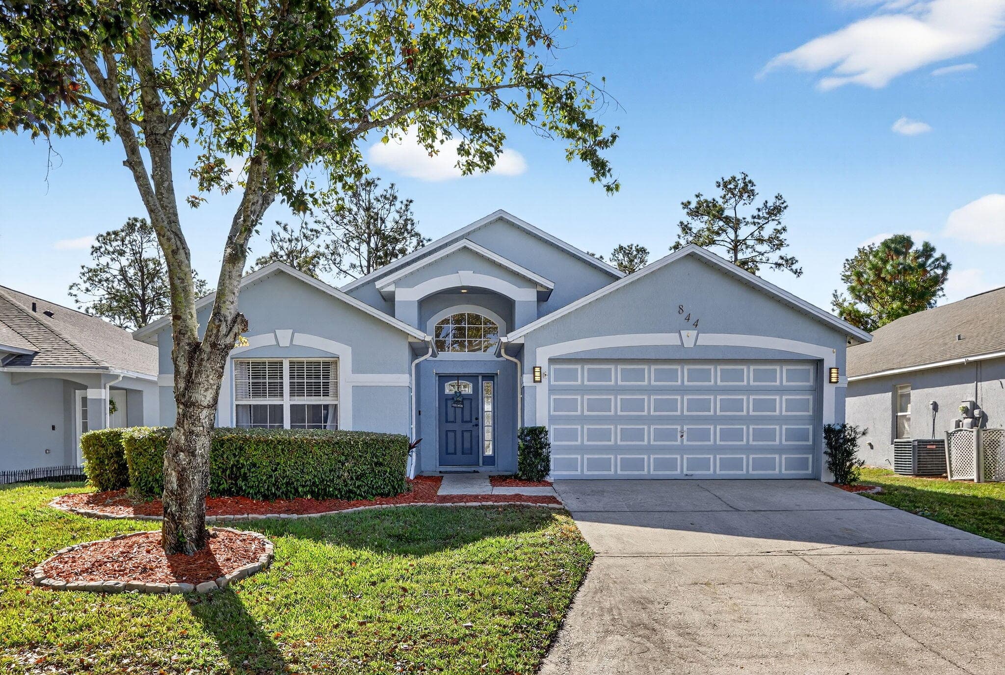 844 Casterton Circle