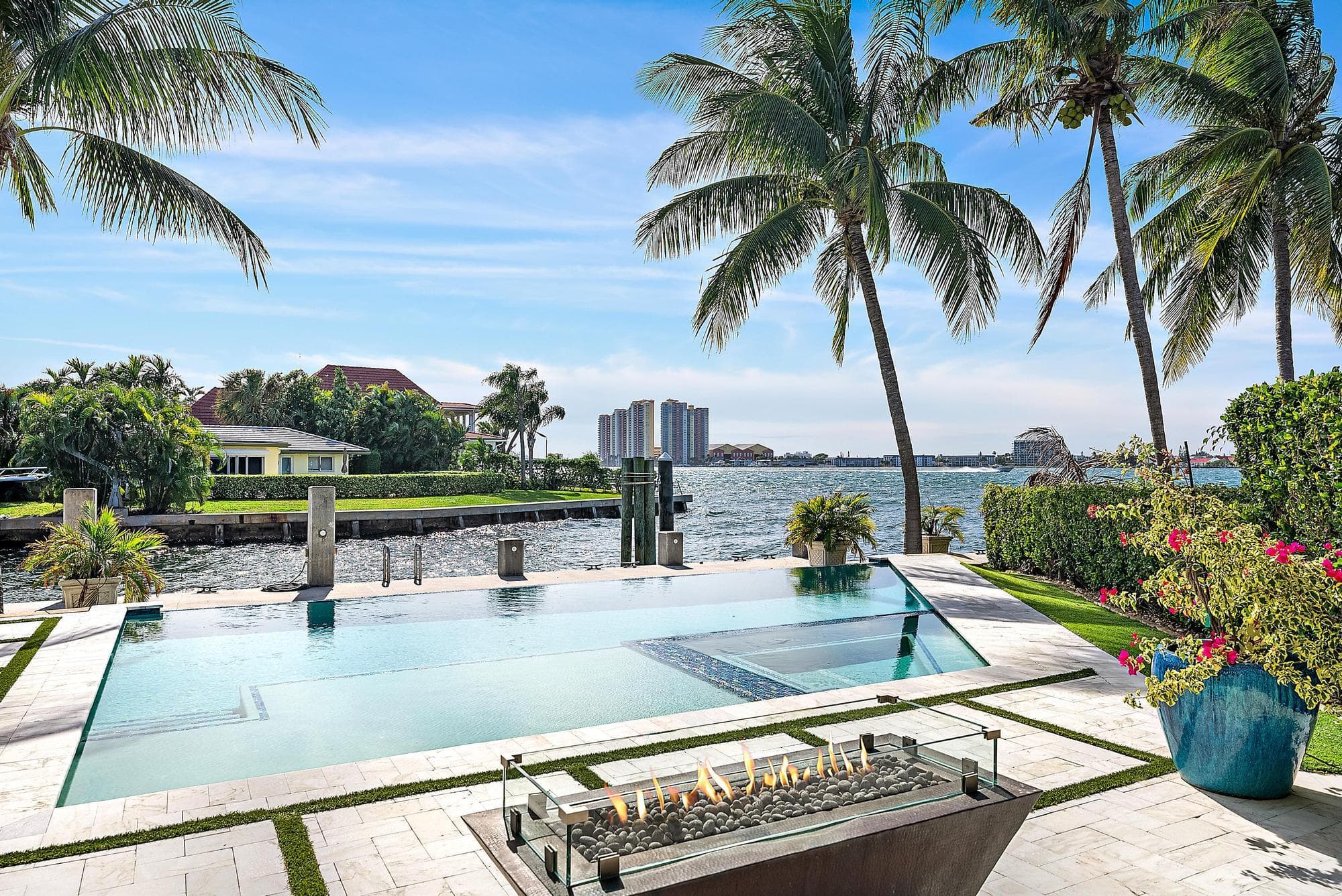 1021 Coral Way