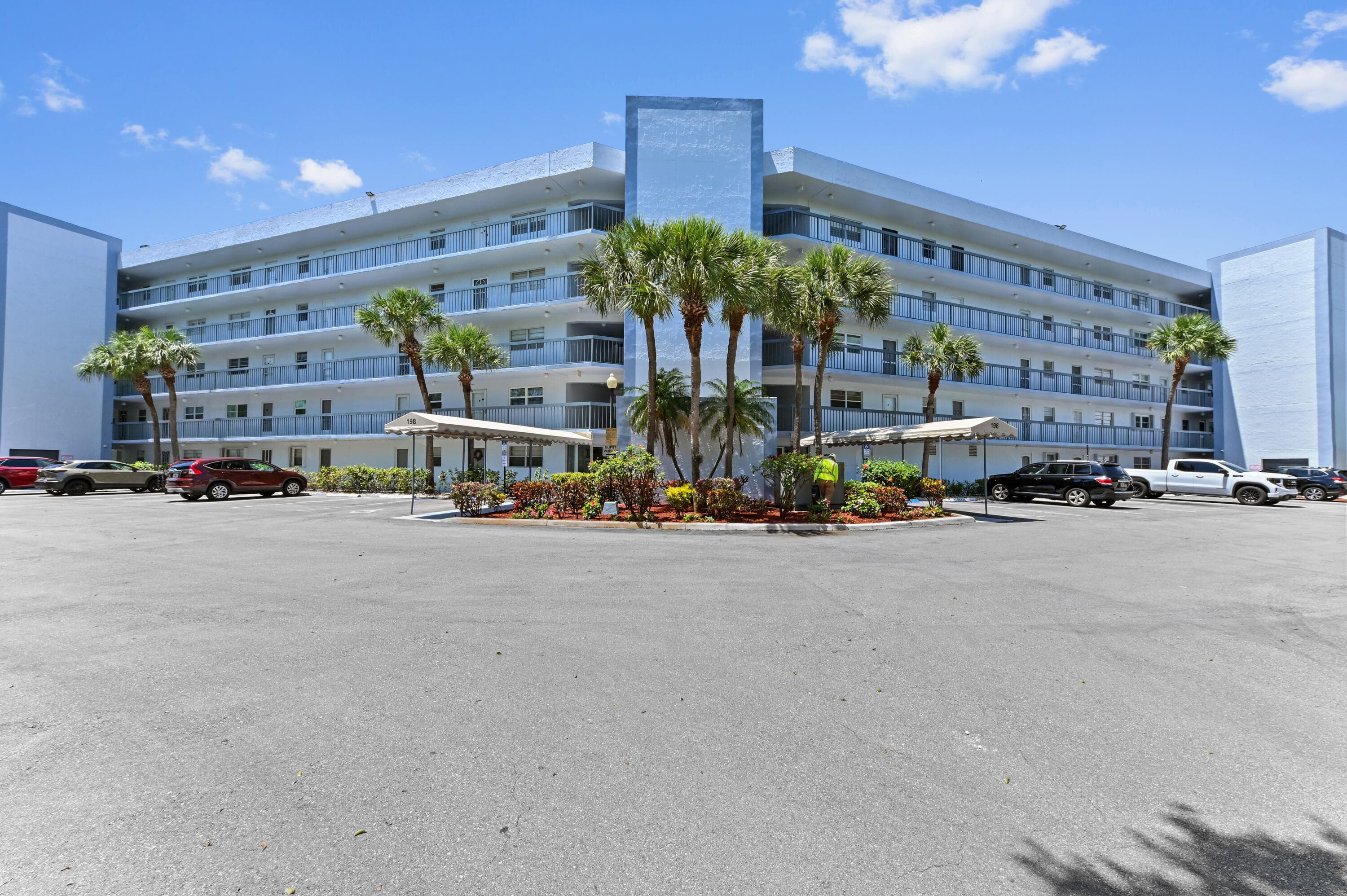 198 NW 67th Street #207