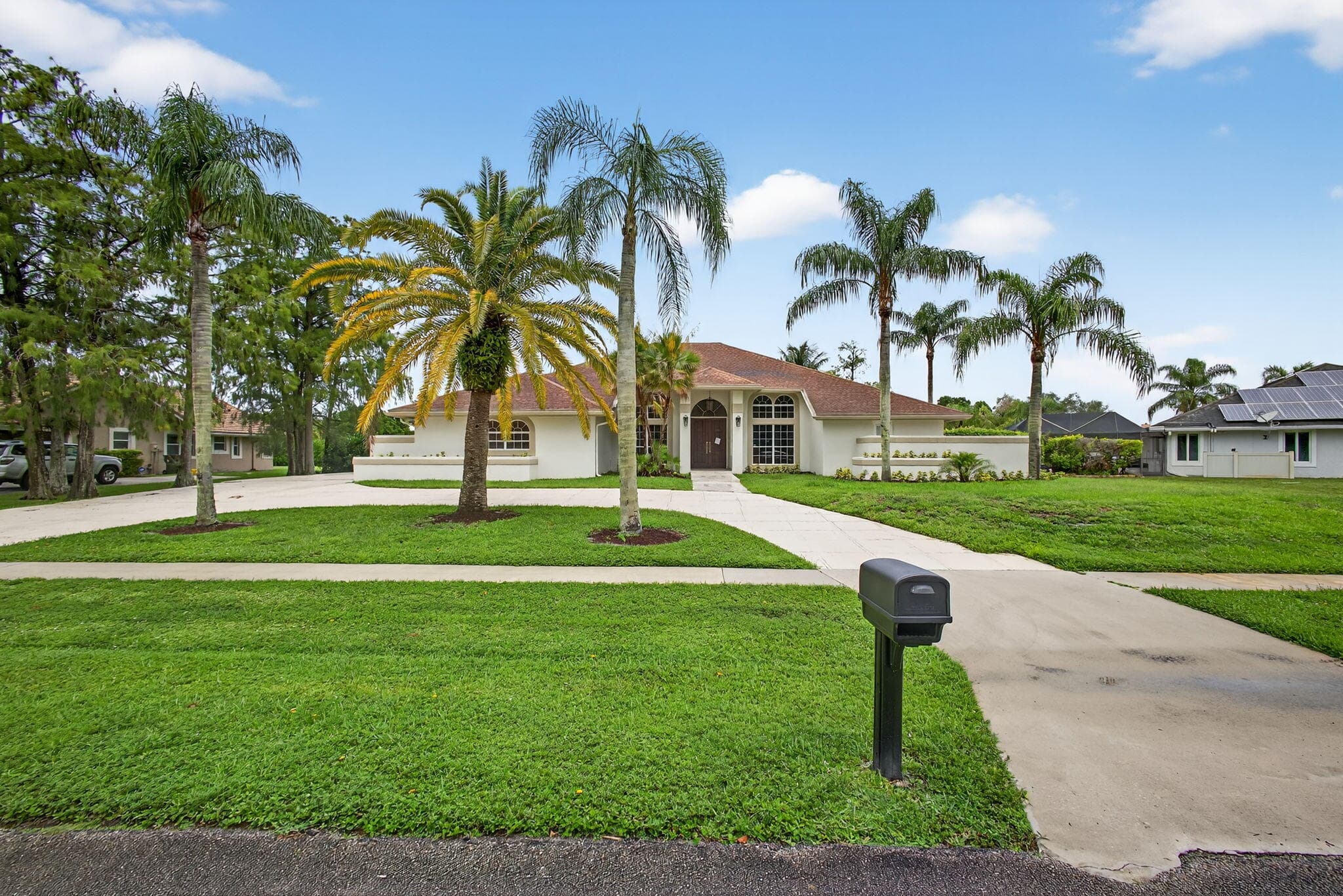 1295 Longlea Terrace