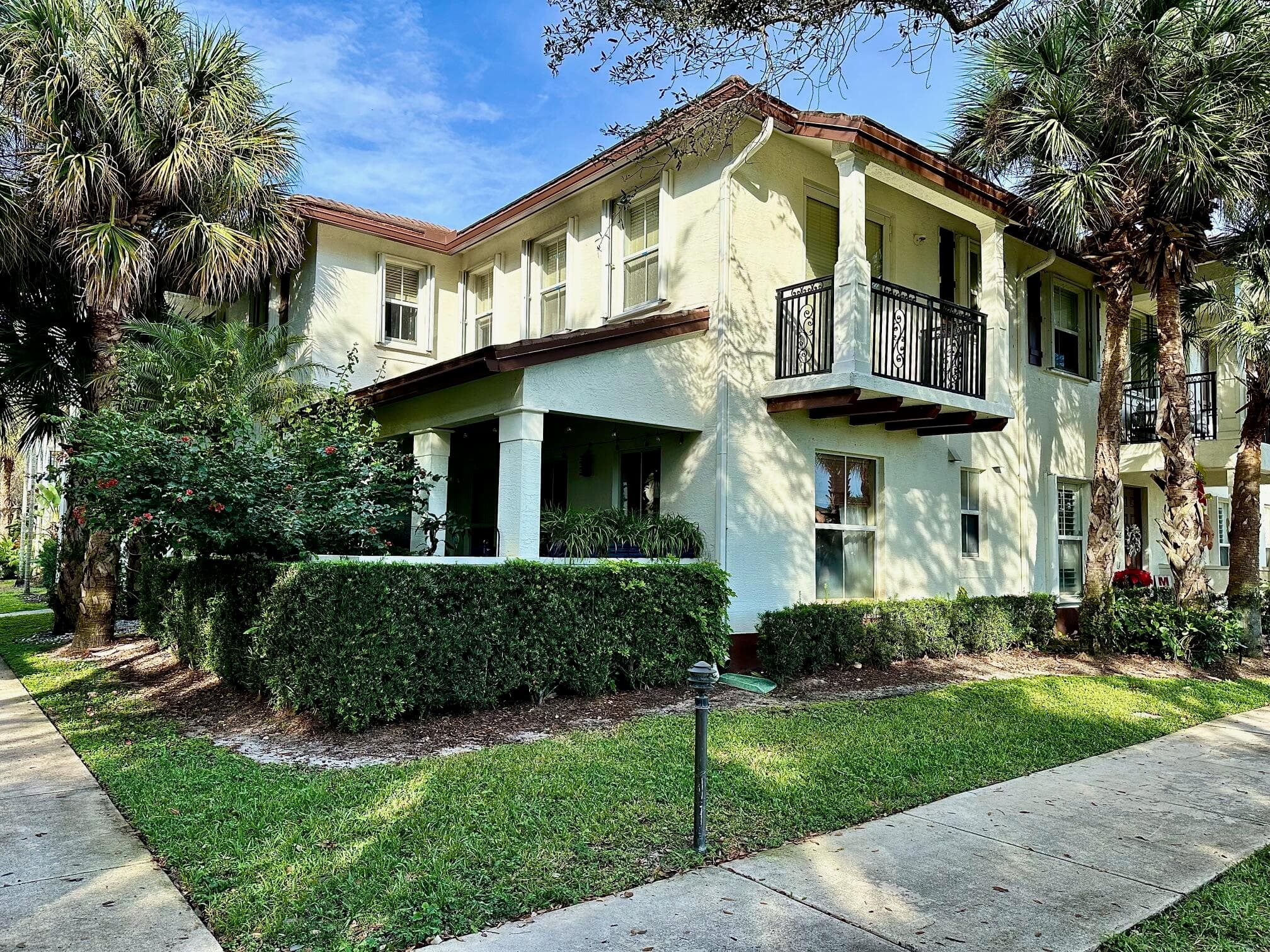4720 Mimosa Place #905