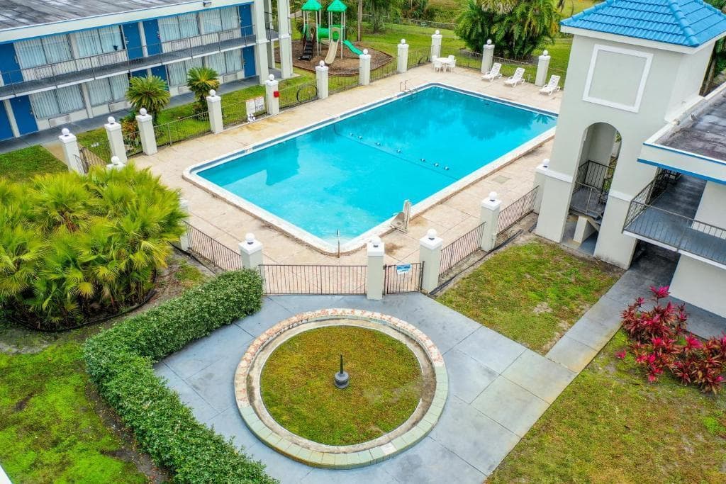 4645 N Socrum Loop Road #101