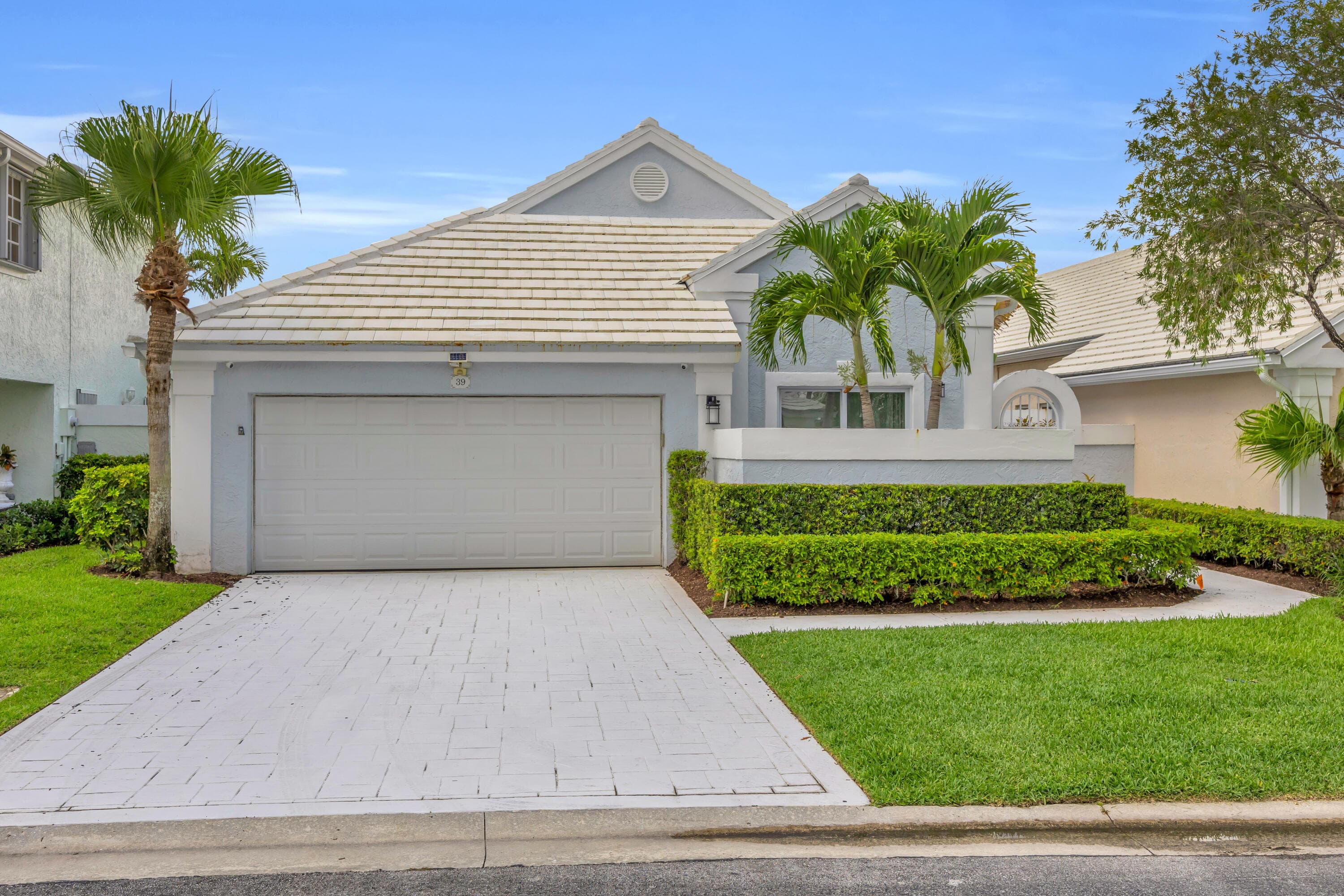 39 Dorchester Circle