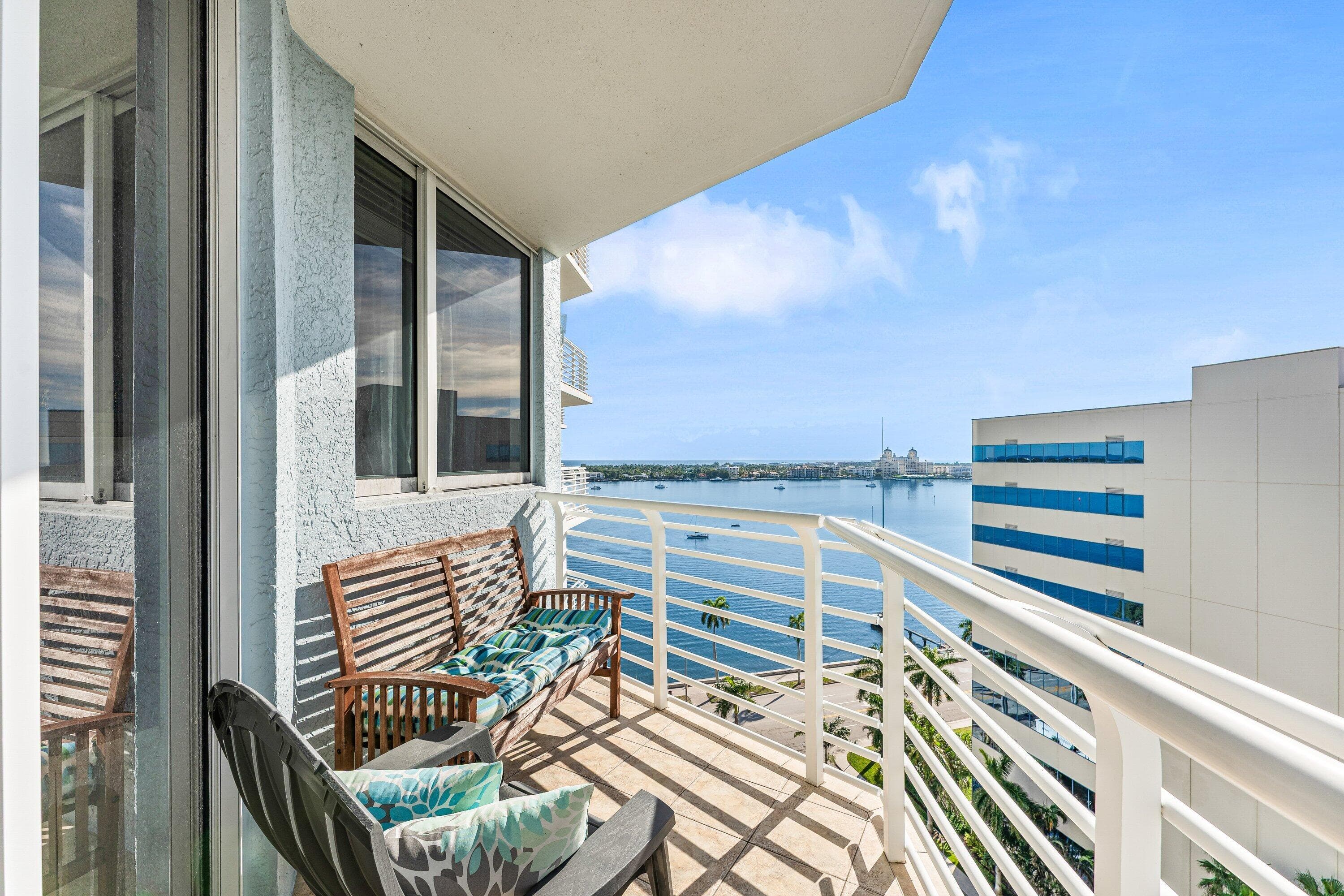 1551 N Flagler Drive #1415
