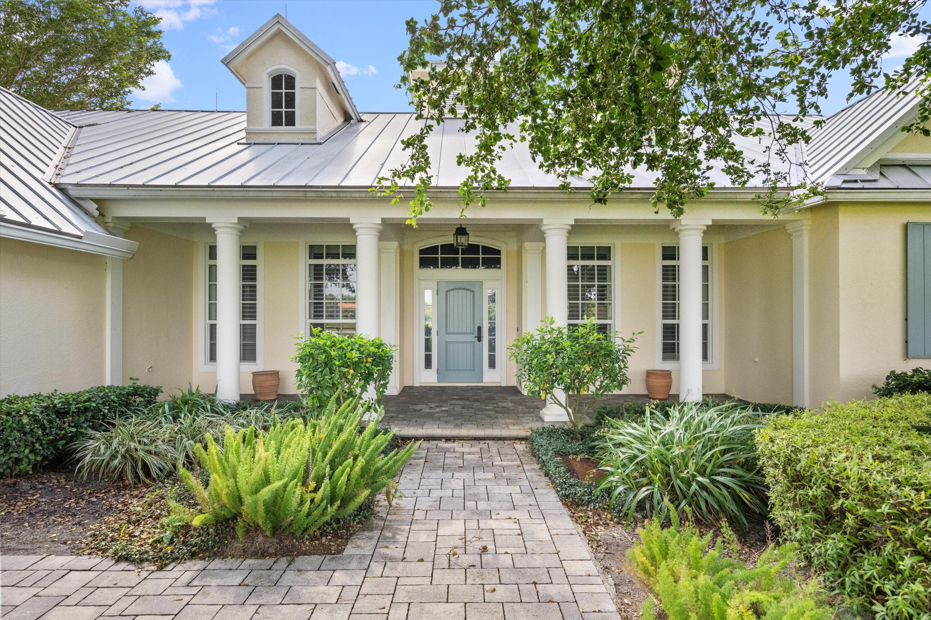 15416 Sunnyland Lane