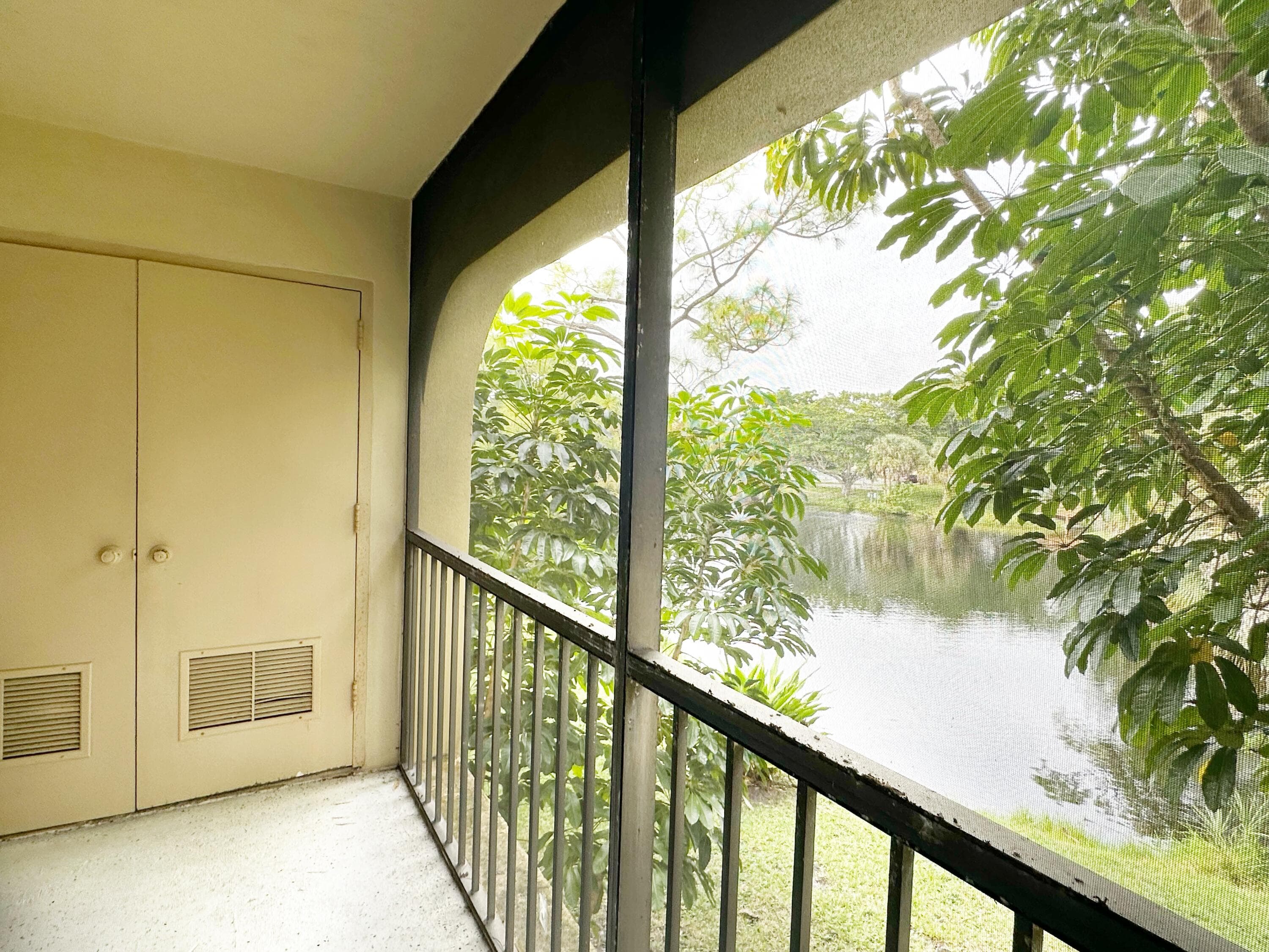 924 SW 9th Street Circle #206