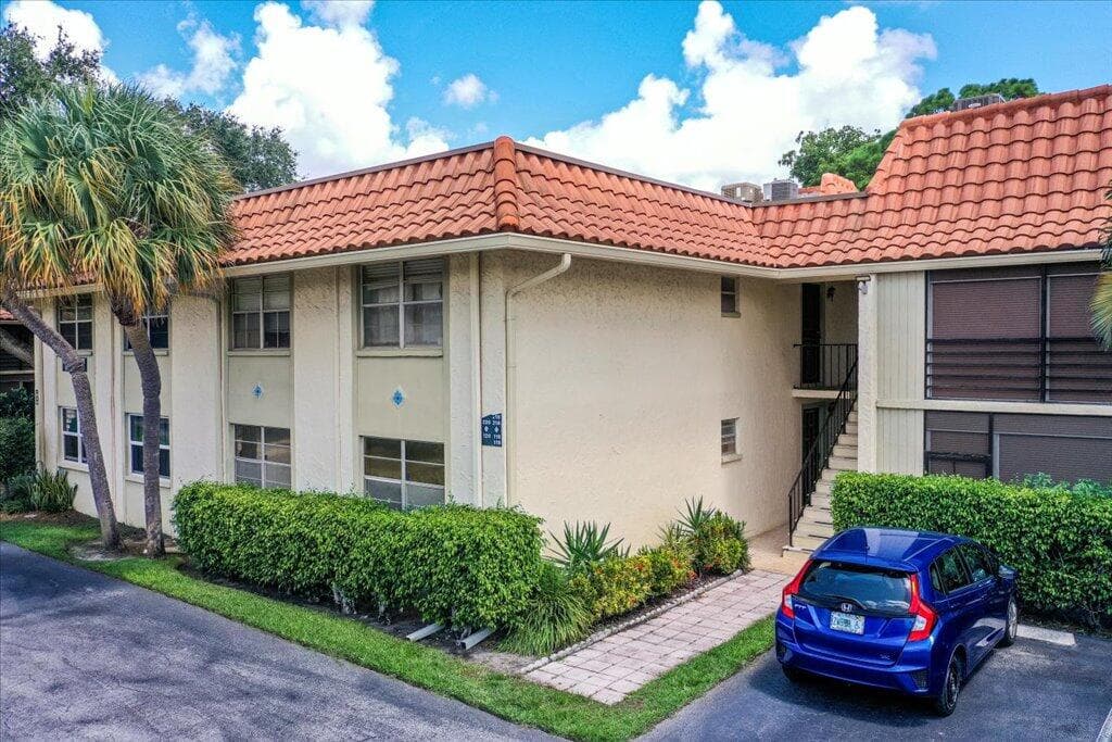 1124 NW 13th Street #120a