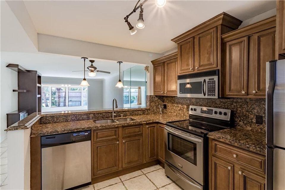 2800 Fiore Way #2060