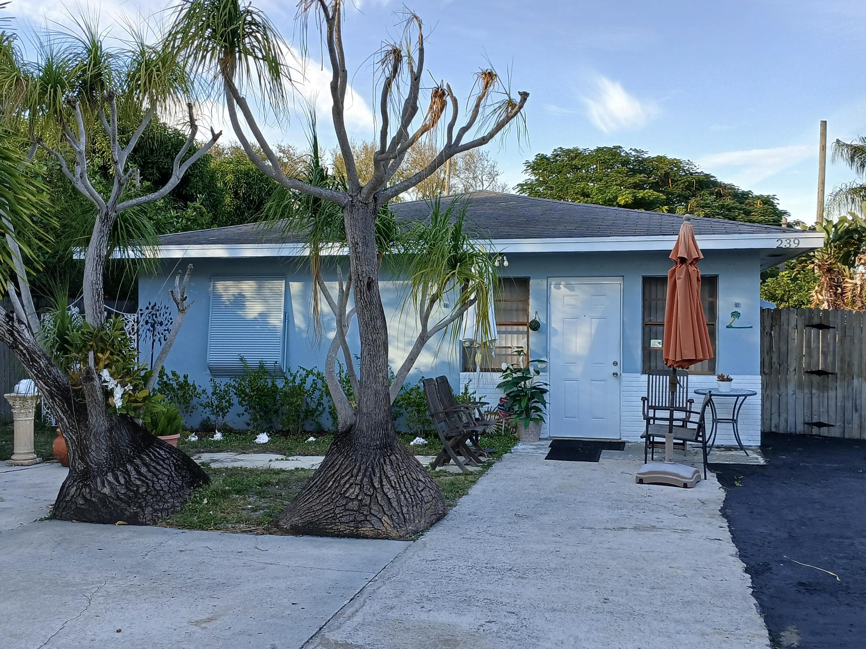 239 GULFSTREAM Boulevard