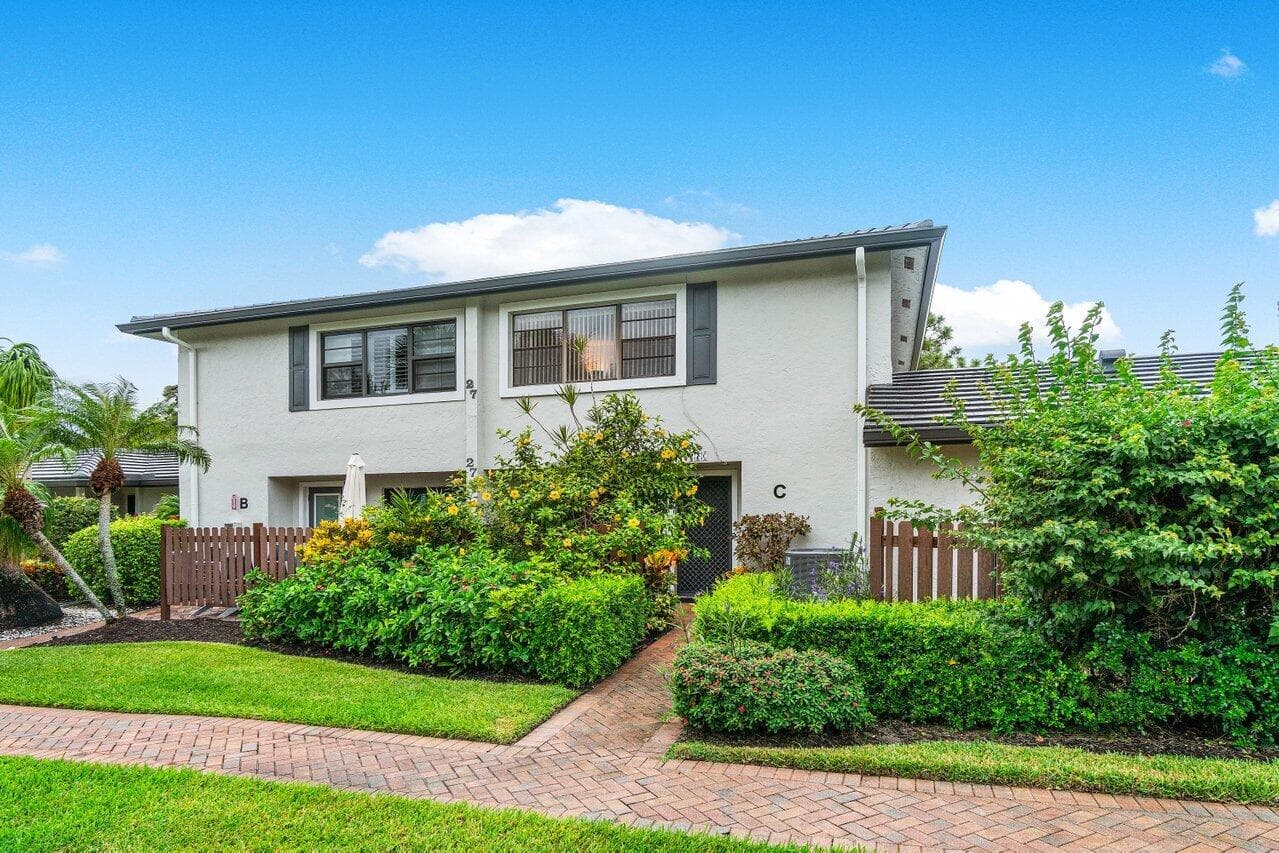 27 Southport Lane #C
