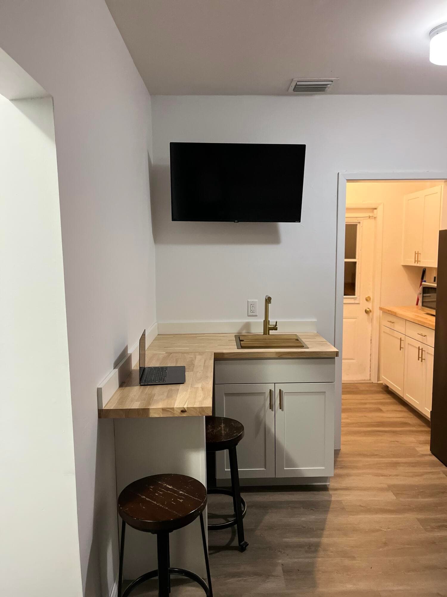 4491 Palm Breeze Trail
