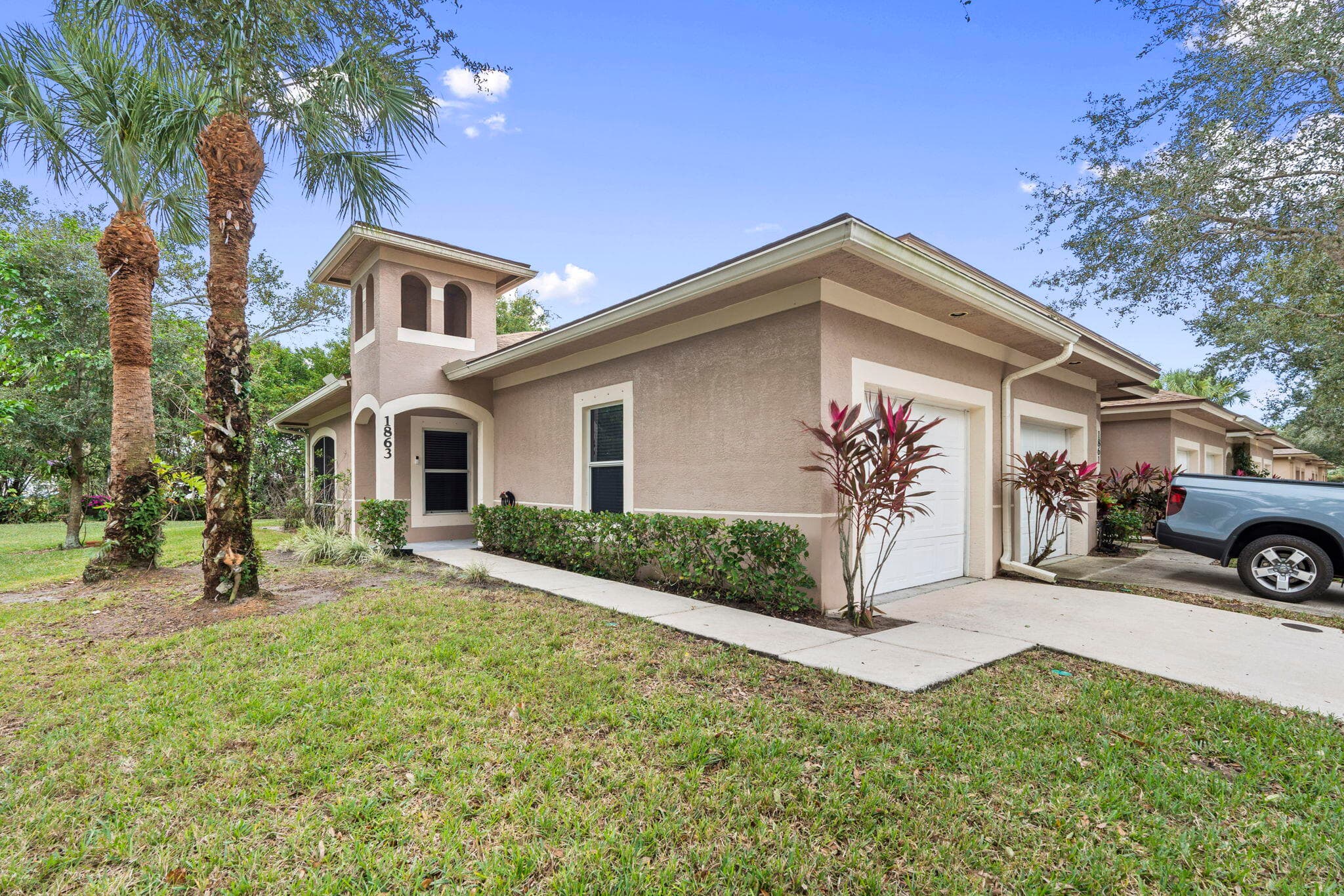 1863 S Dovetail Drive #B1