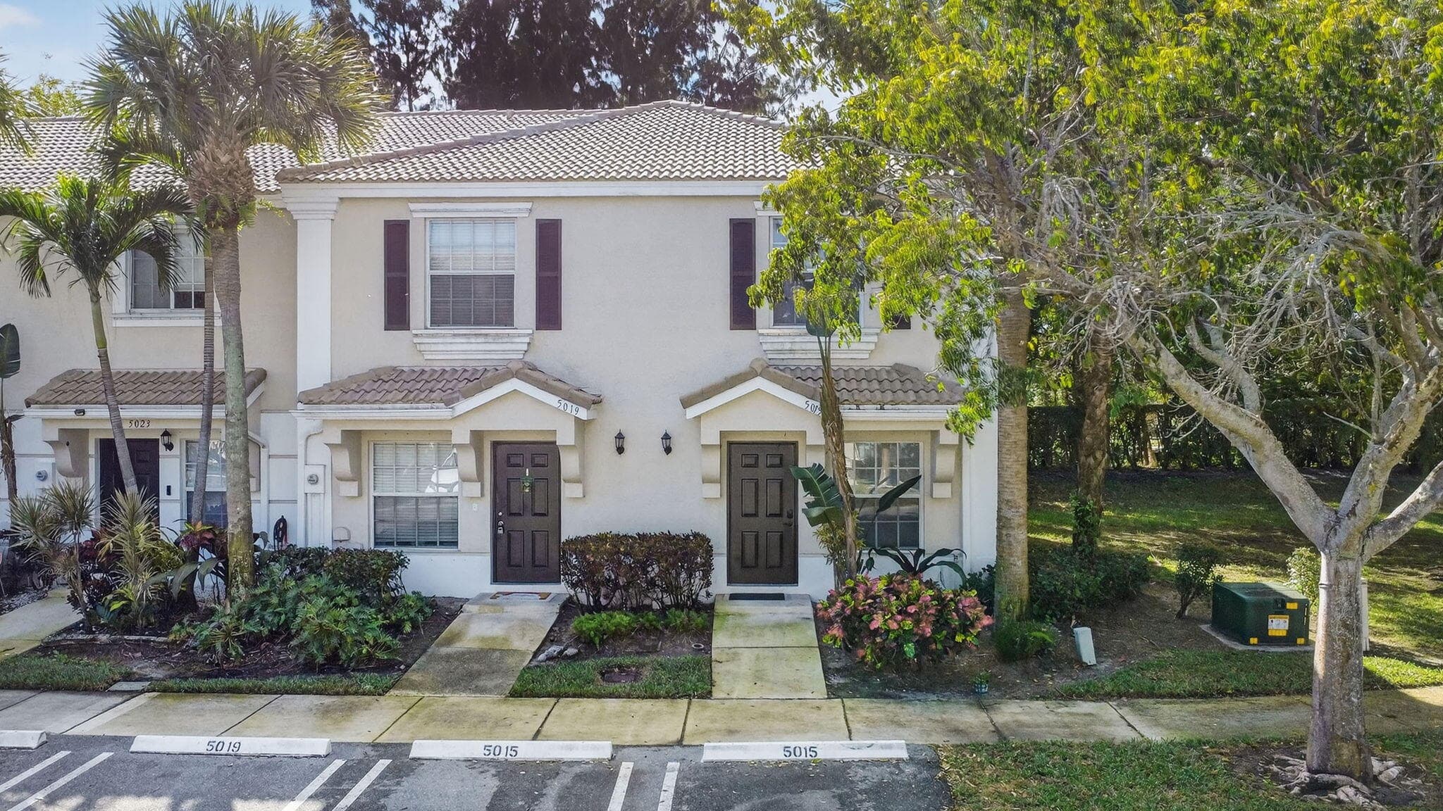 5015 Palmbrooke Circle