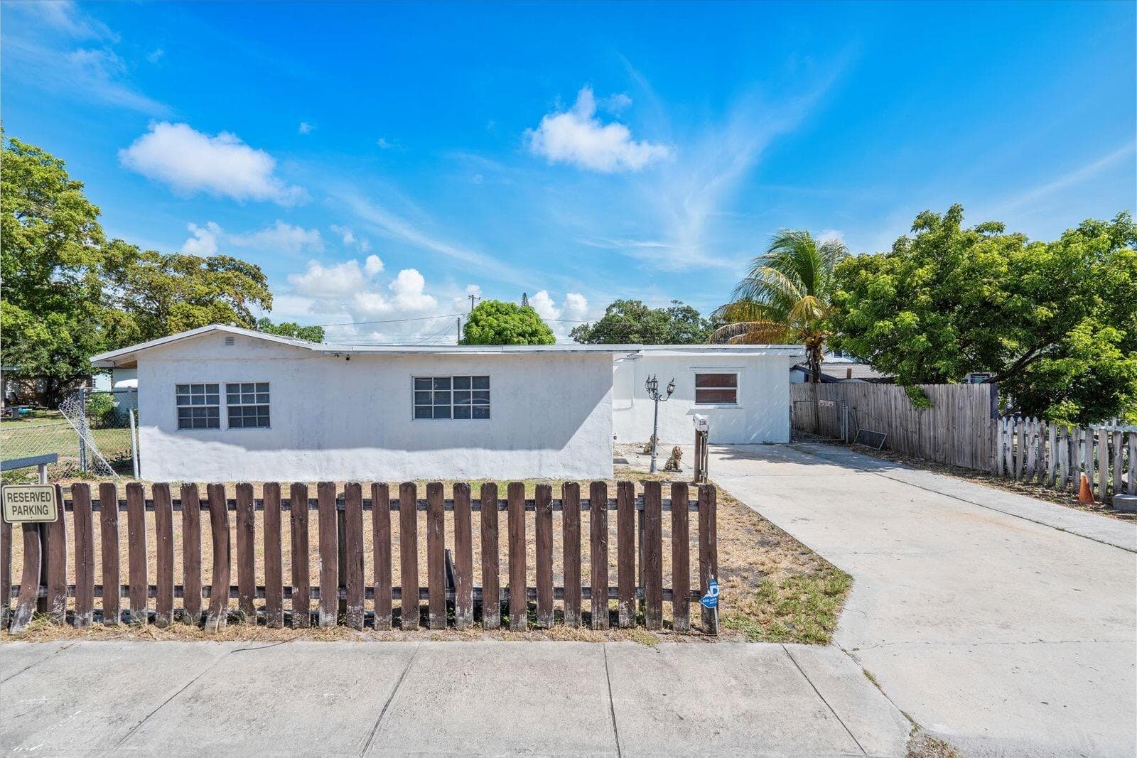 236 SW 14th Street