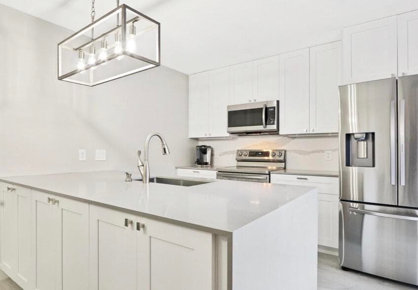 2117 21st Court