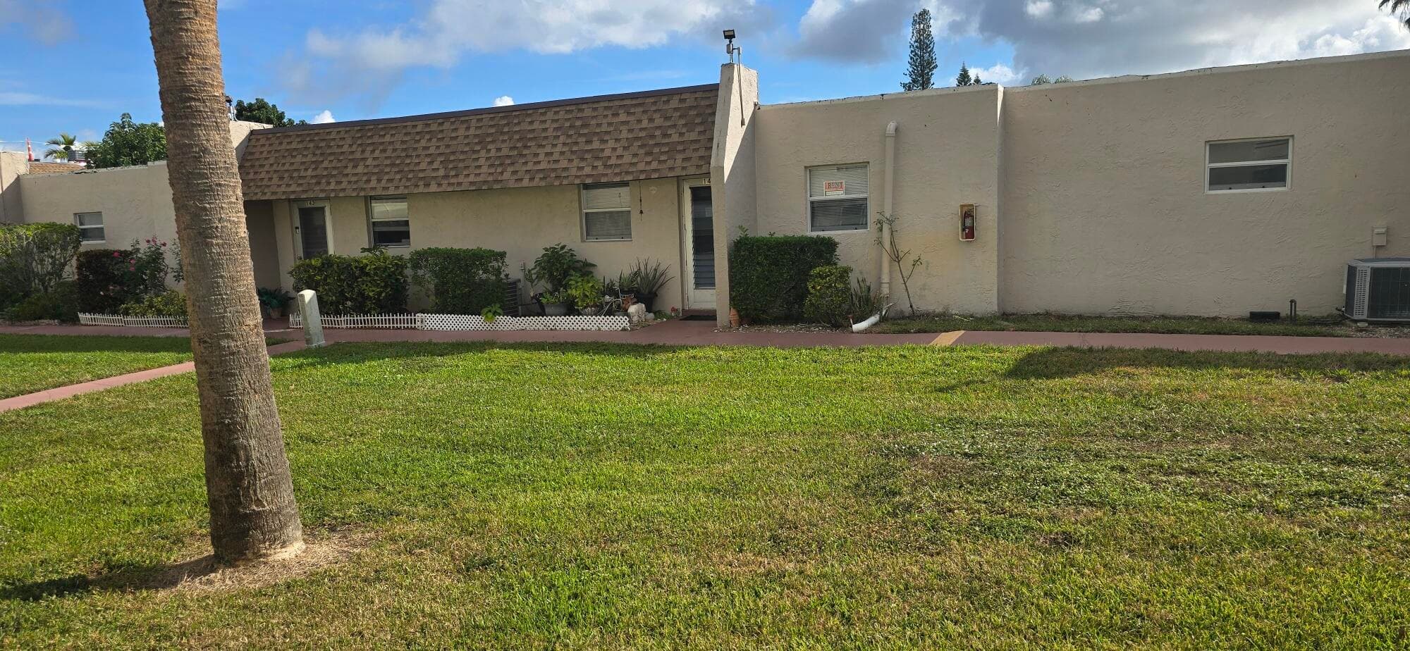 300 Bonnie Blvd #144
