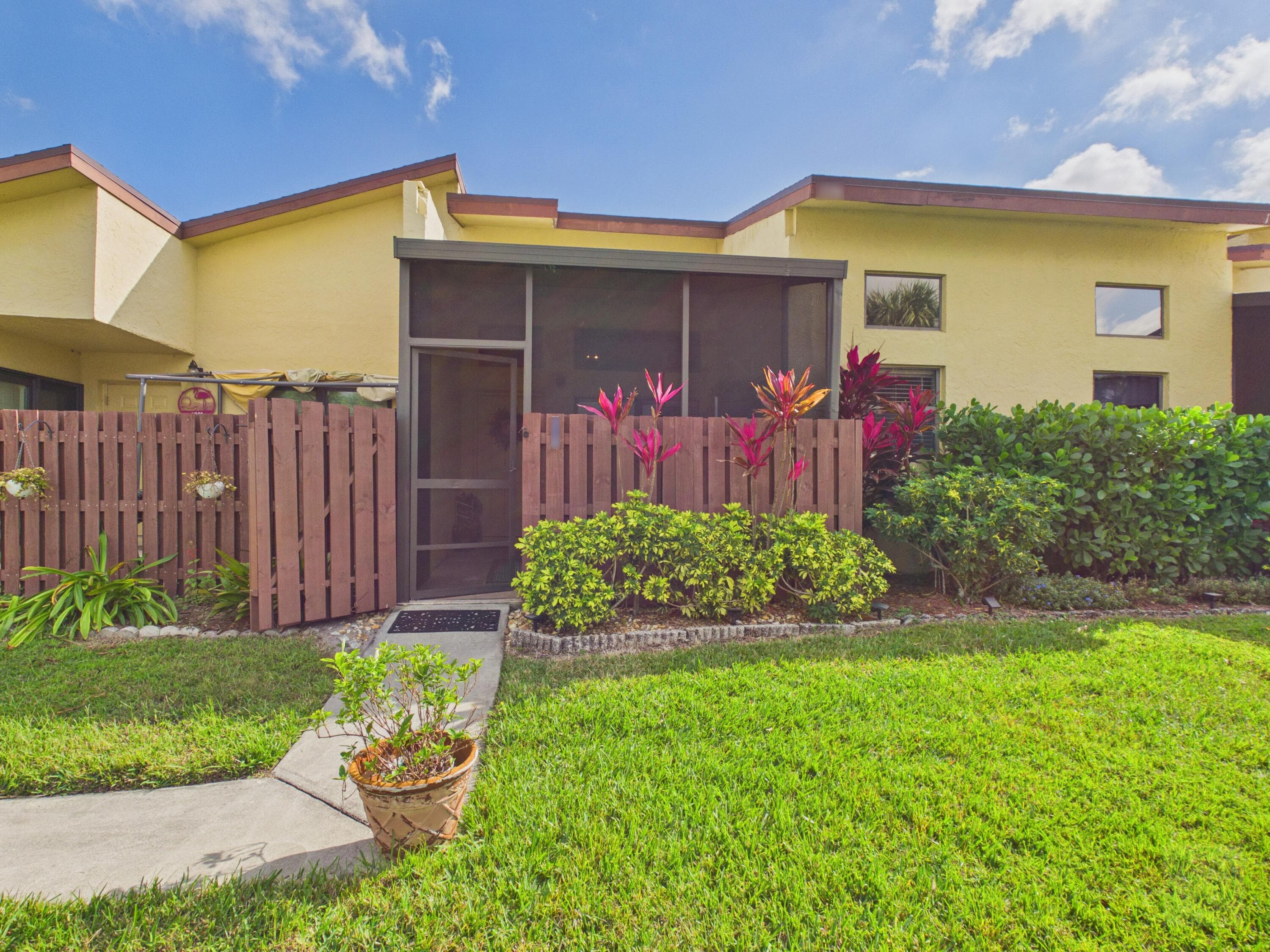 1726 W Royal Tern Lane #2