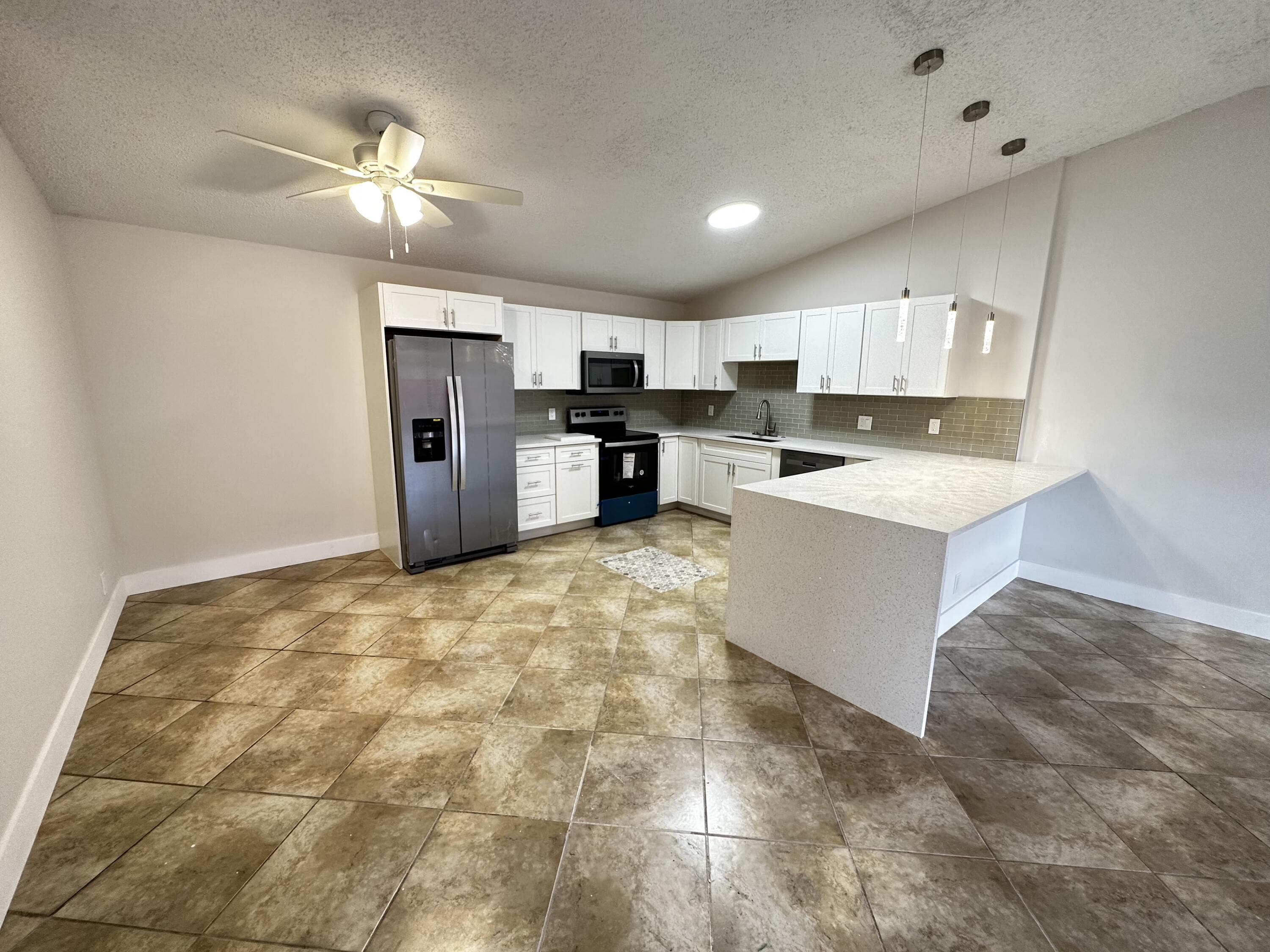 4326 Woodstock Drive #C