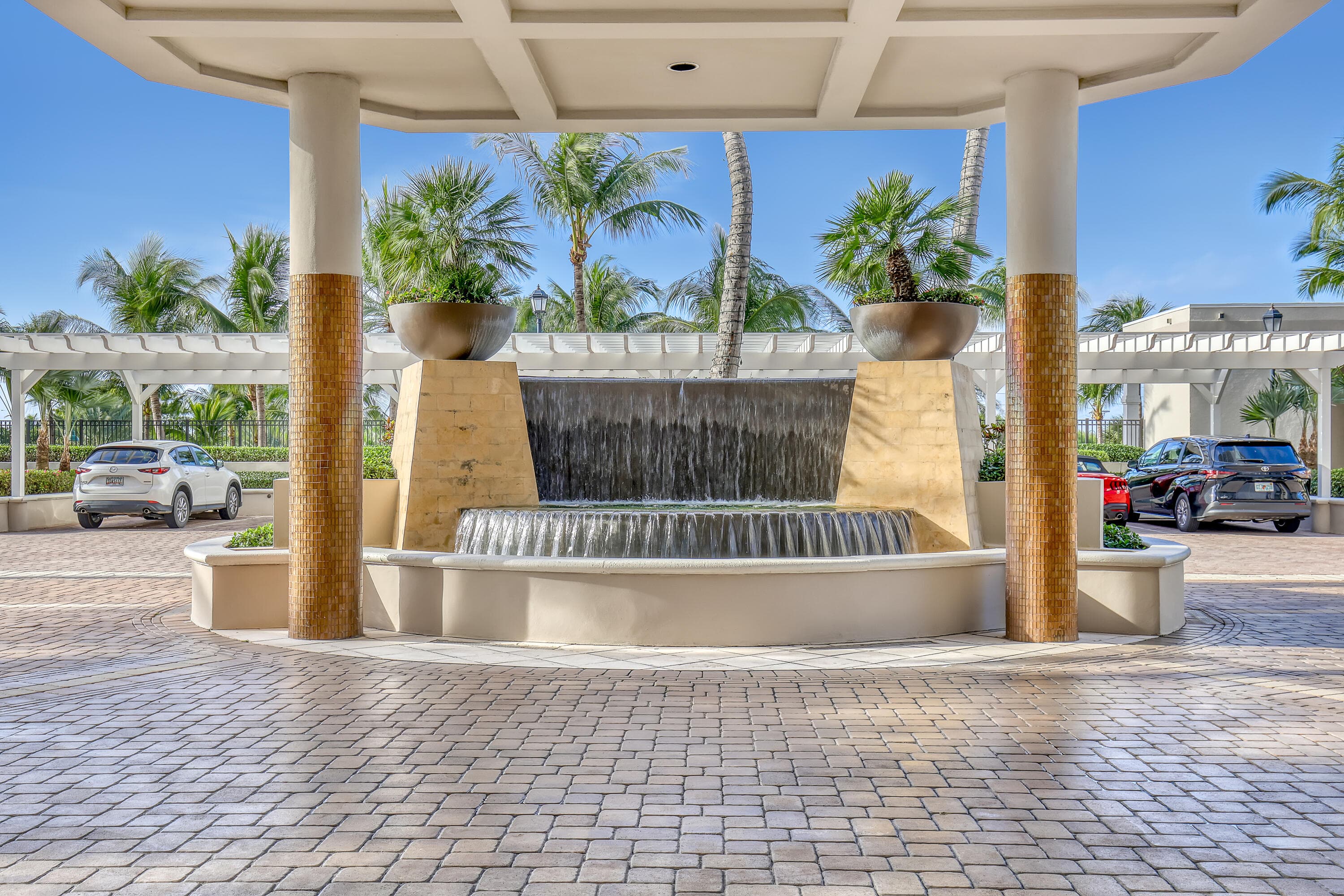 2700 N Ocean Drive #2003b