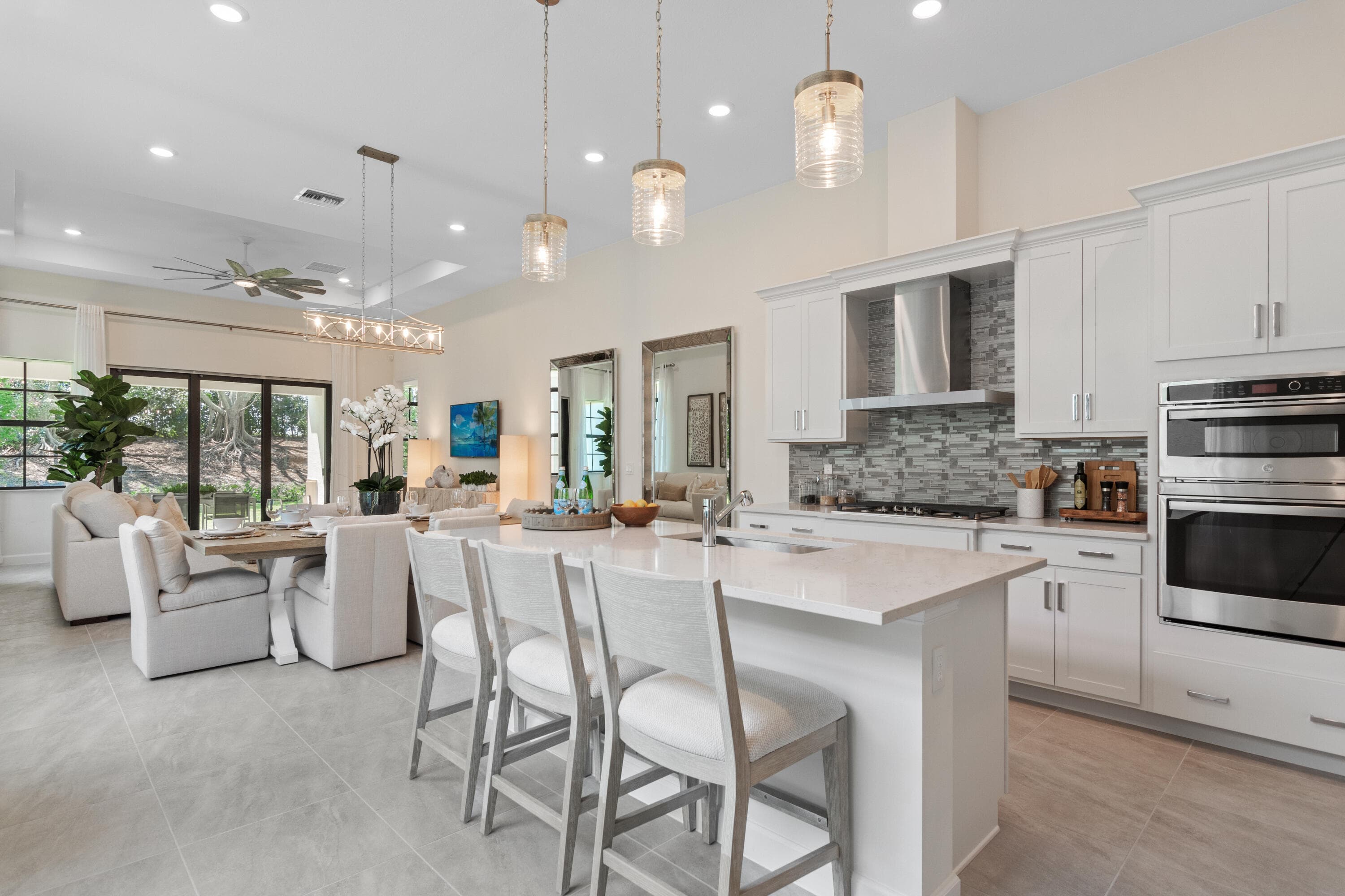 520 SE Fascino Circle