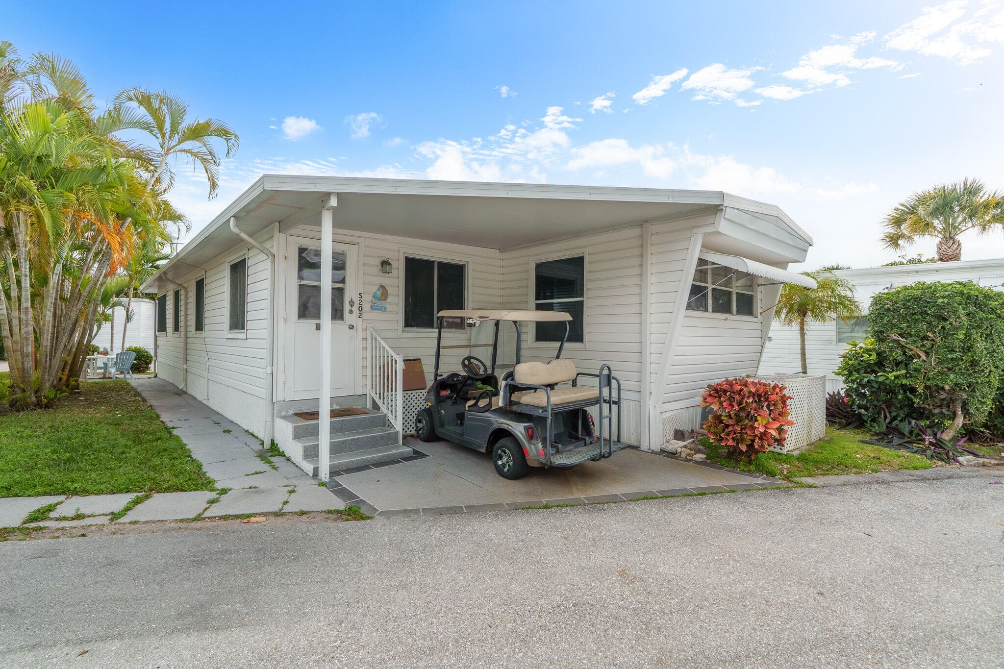 202 N Ibis #S