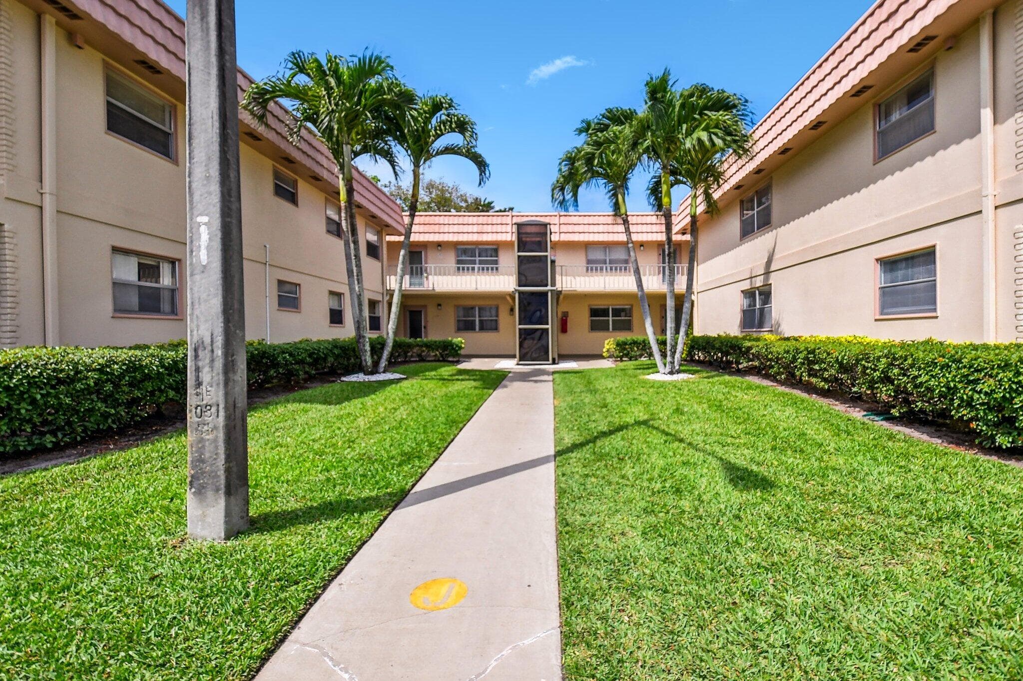 447 Saxony J Way #447-J