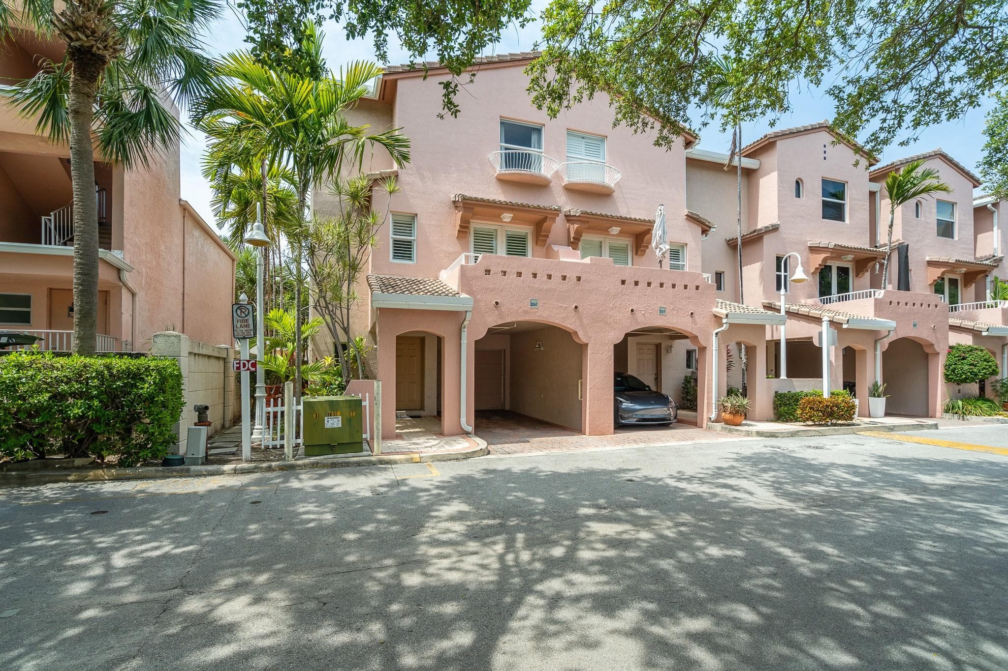 2005 Oceanwalk Terrace #300
