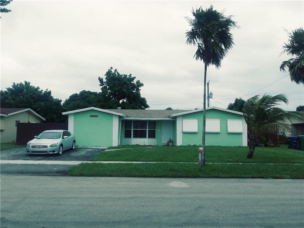 2630 NW 42nd Terrace