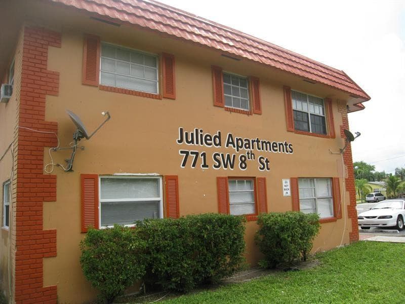 771 SW 8th Street #111
