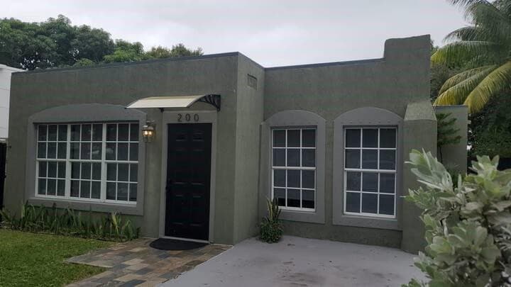 200 SW 3rd Avenue