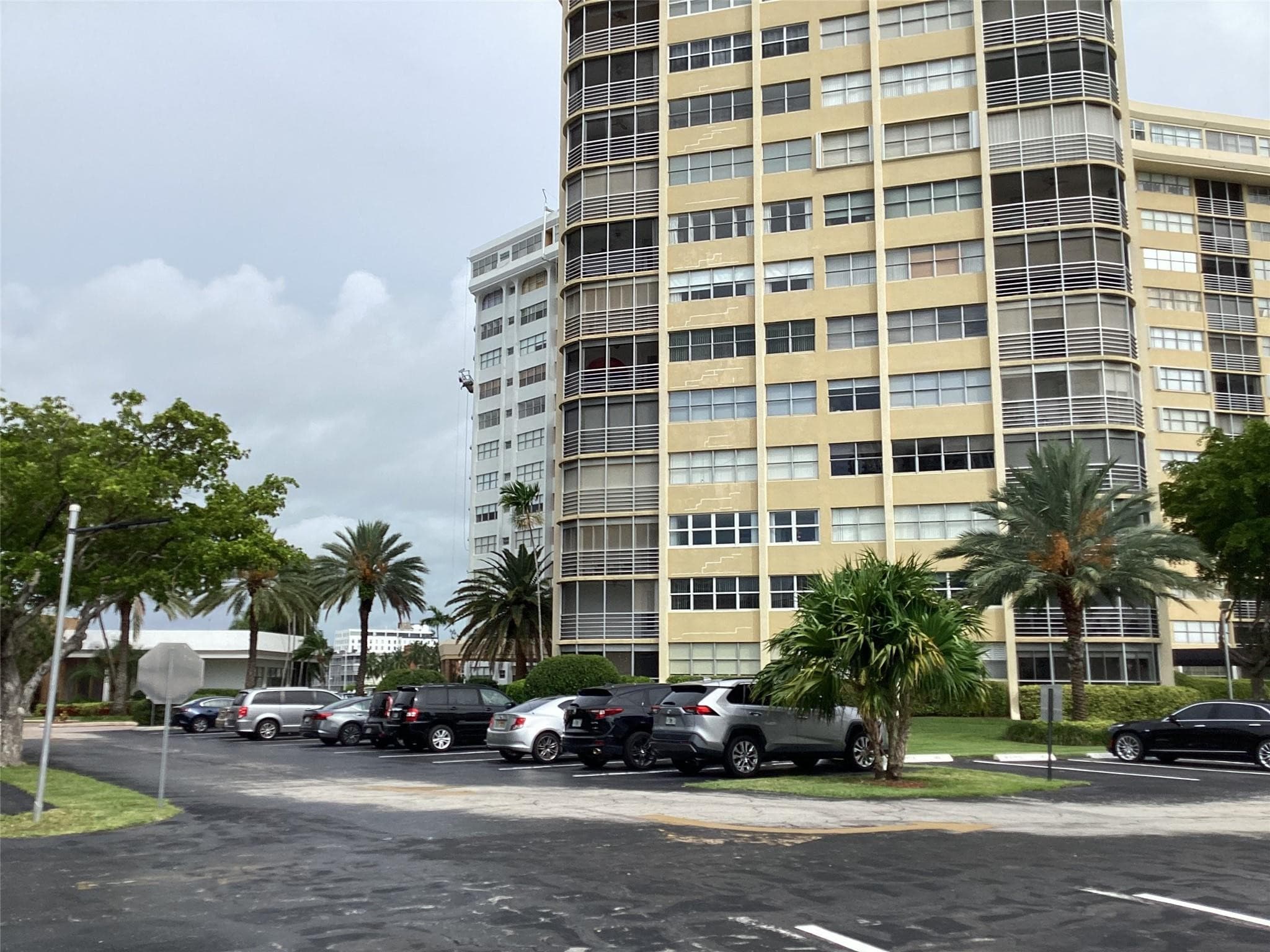 100 Golden Isles Drive #4-414