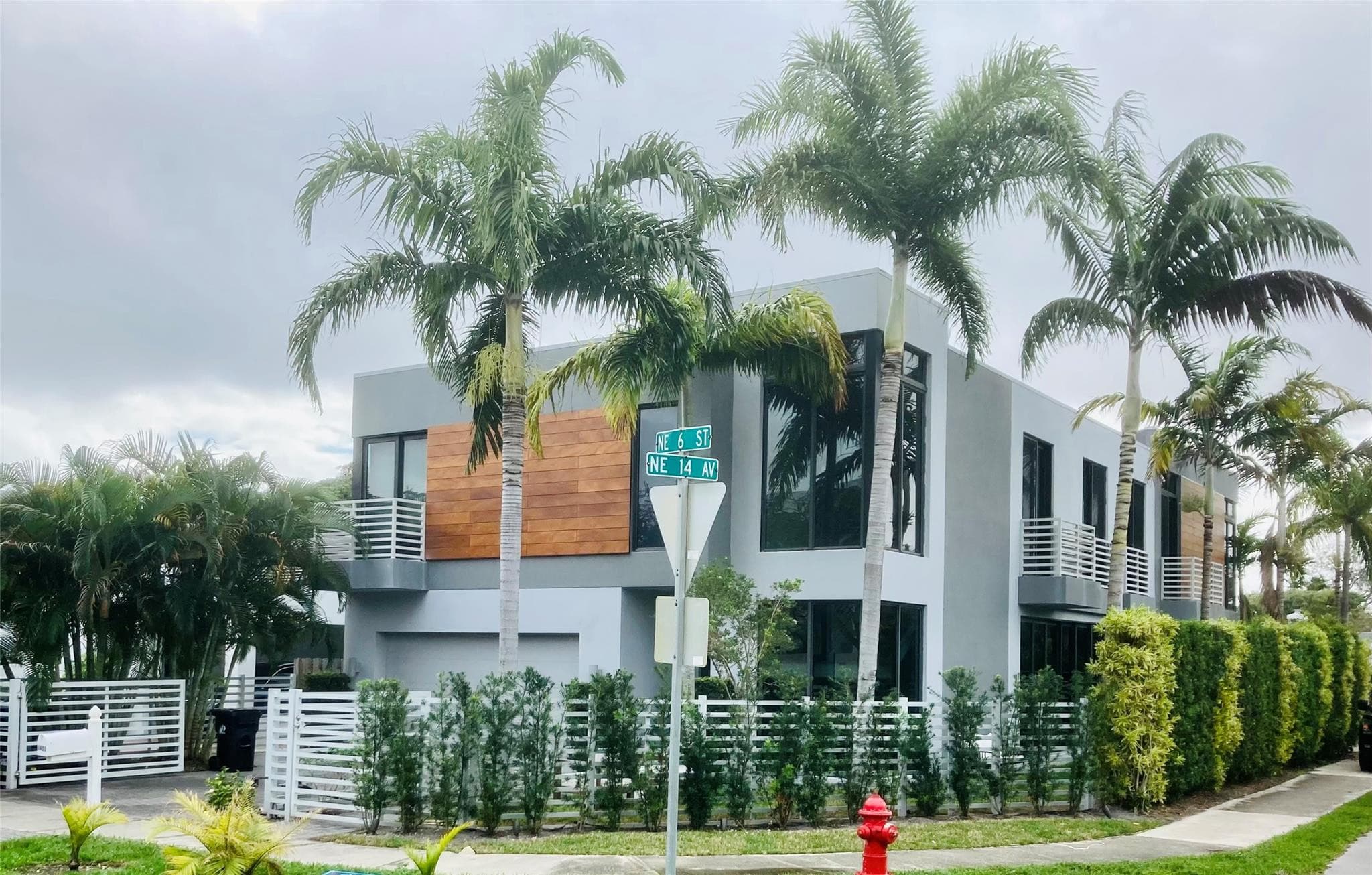 1400 NE 6th Street