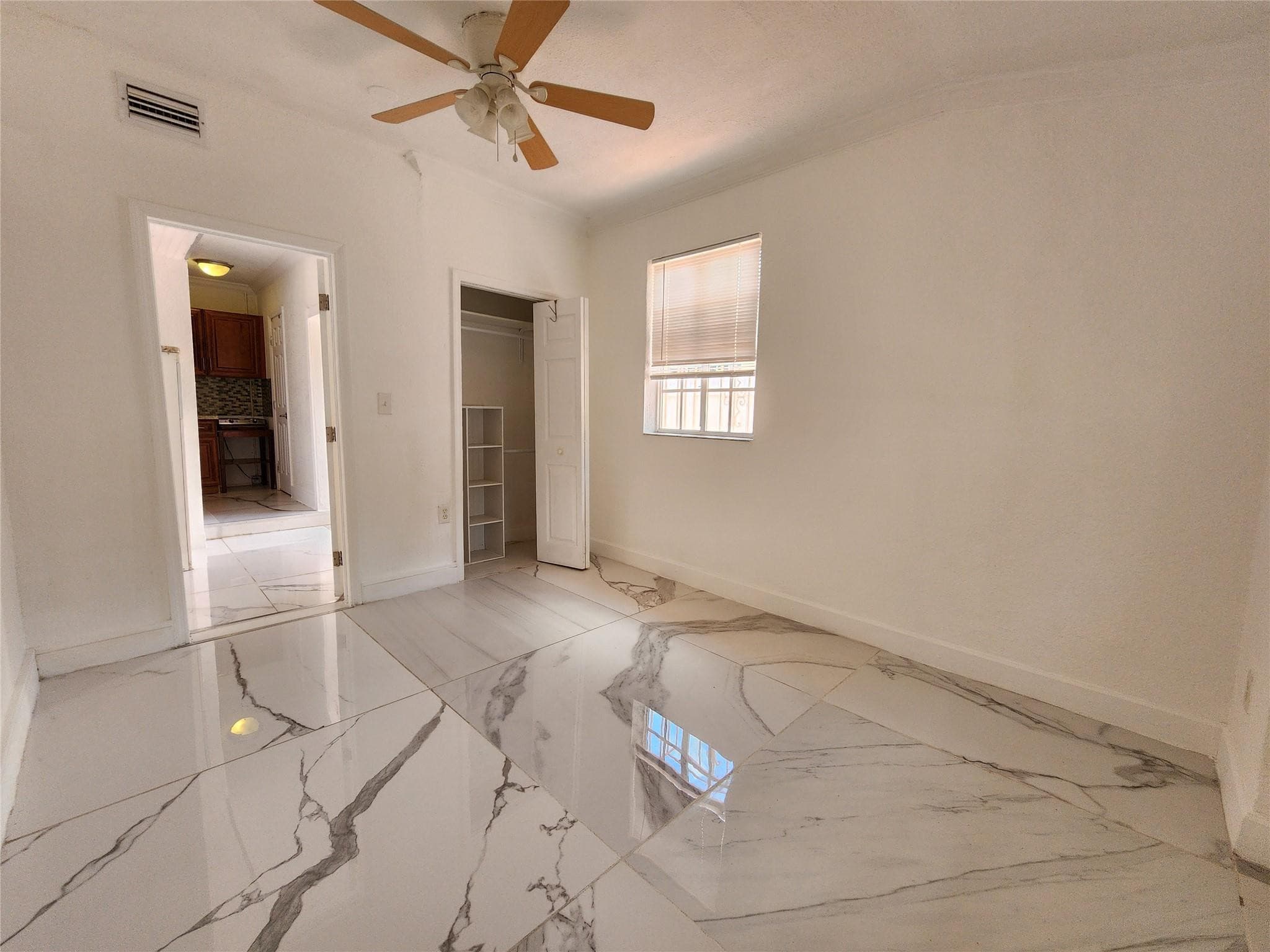 1570 NE 159th Street